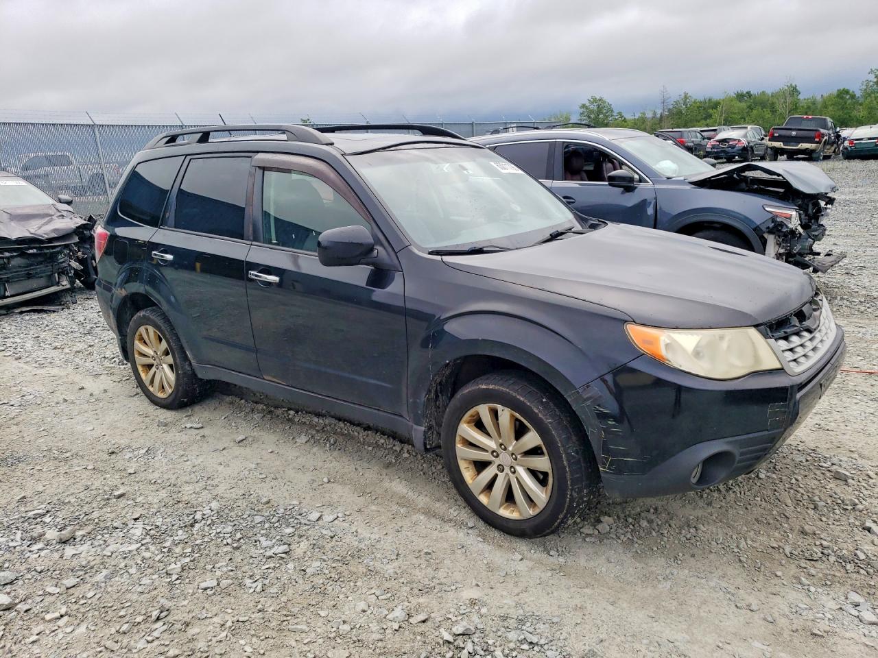 2011 Subaru Forester Limited Black vin: JF2SHCEC9BH751013