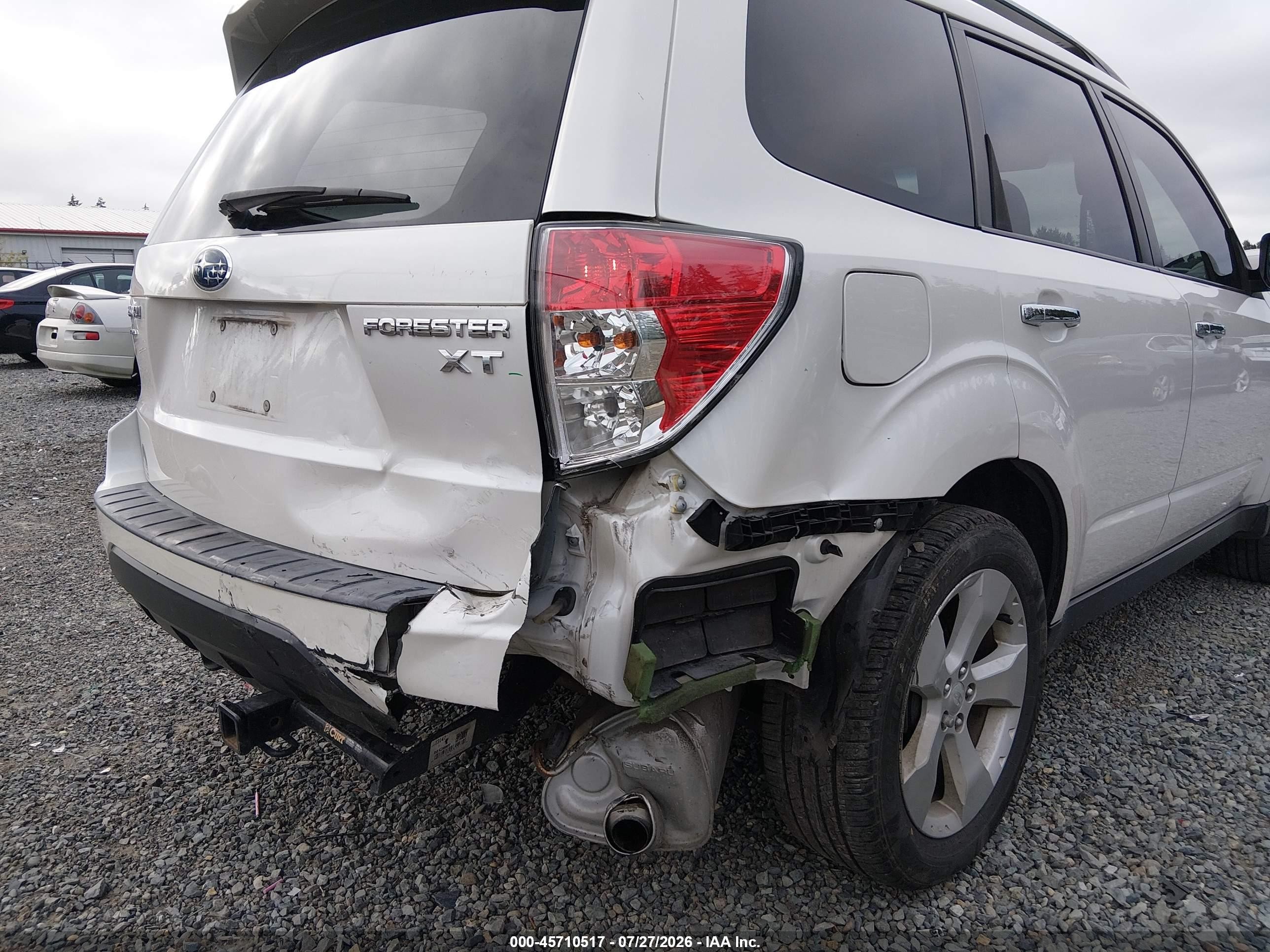2011 Subaru Forester 2.5xt Premium White vin: JF2SHGAC5BH729216