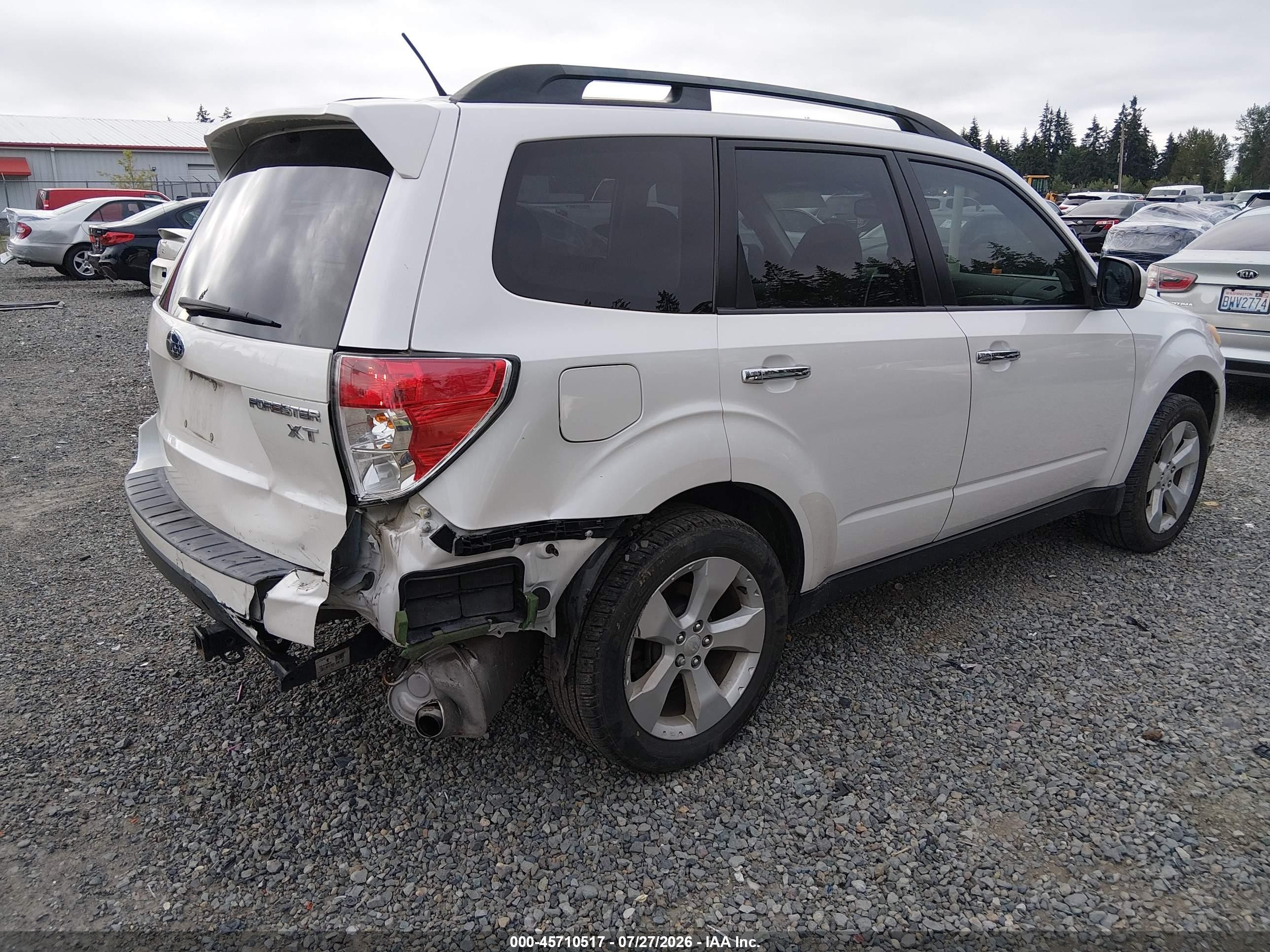 2011 Subaru Forester 2.5xt Premium White vin: JF2SHGAC5BH729216