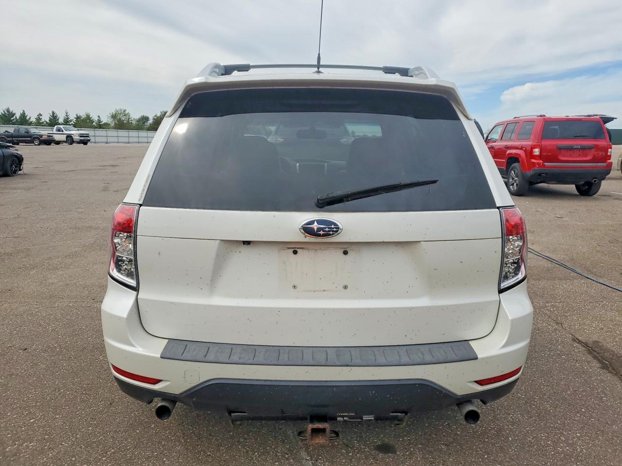 2013 Subaru Forester Touring White vin: JF2SHGGC1DH430929