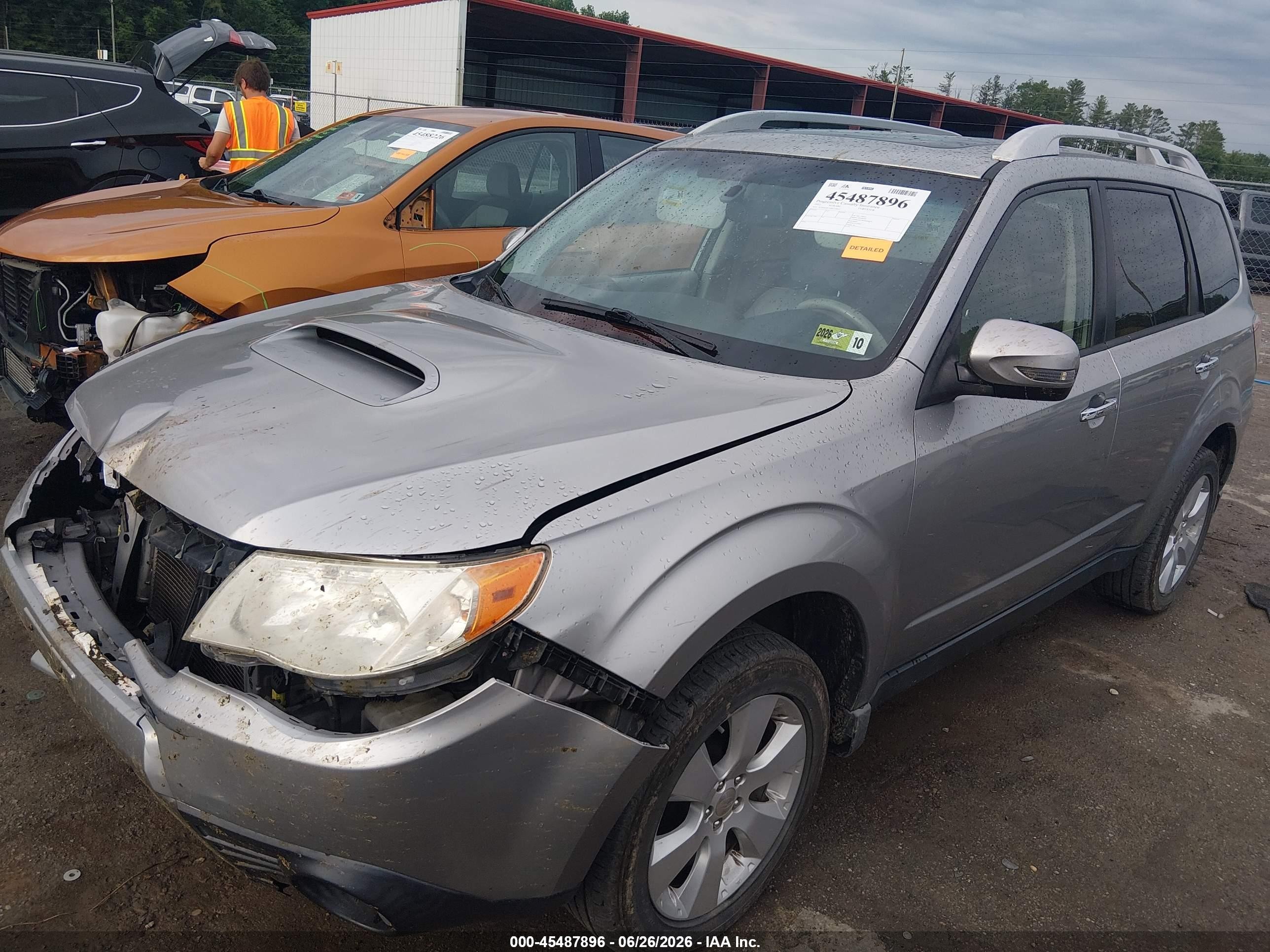 2011 Subaru Forester 2.5xt Touring Silver vin: JF2SHGGC2BH720643
