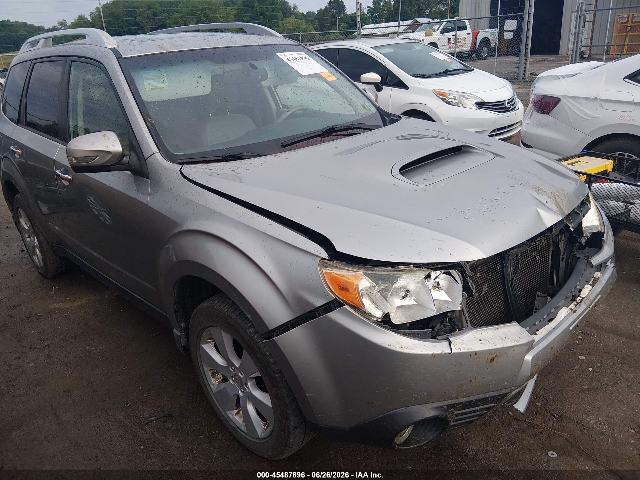 2011 Subaru Forester 2.5xt Touring Silver vin: JF2SHGGC2BH720643