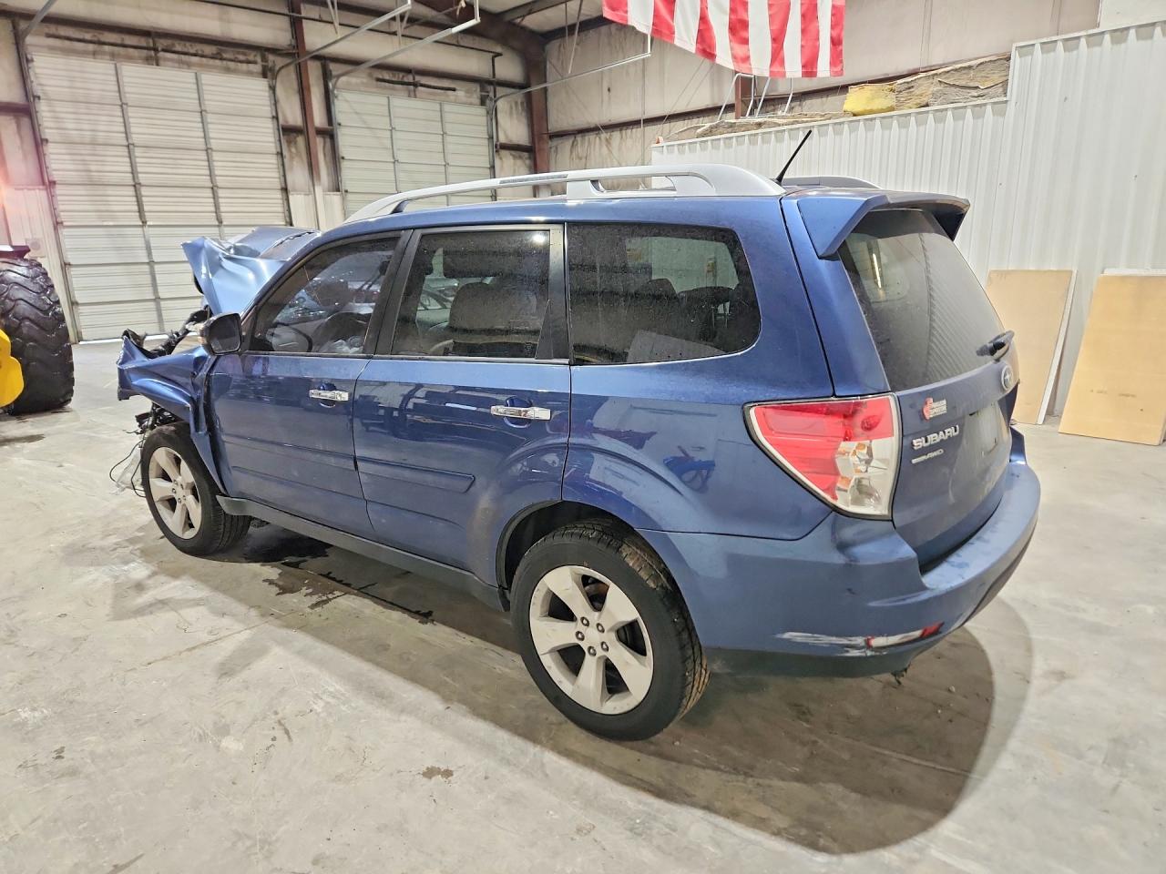 2011 Subaru Forester Touring Blue vin: JF2SHGGC6BH730351