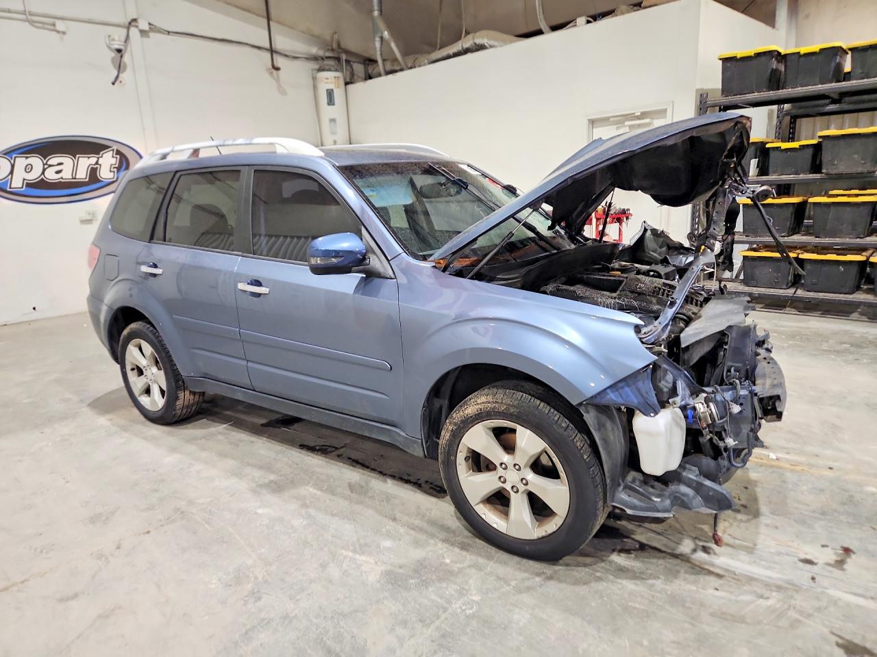 2011 Subaru Forester Touring Blue vin: JF2SHGGC6BH730351