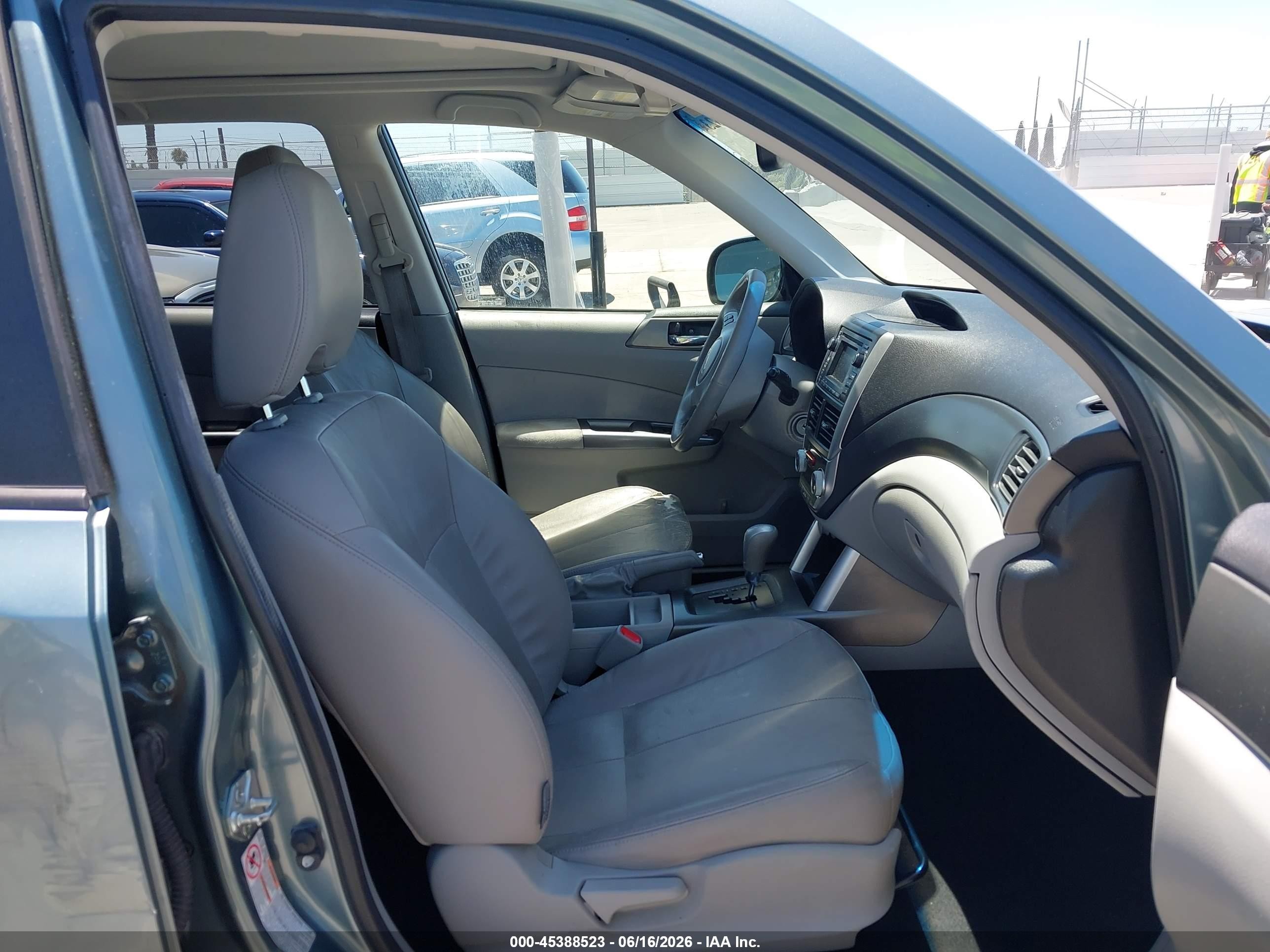 2011 Subaru Forester 2.5xt Touring Синий vin: JF2SHGGC6BH764791