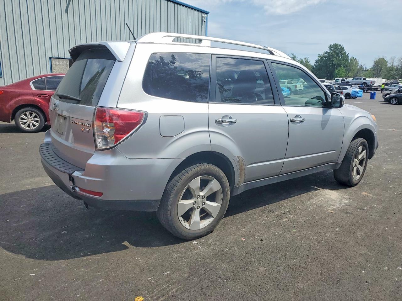 2013 Subaru Forester Touring Silver vin: JF2SHGGC6DH421997