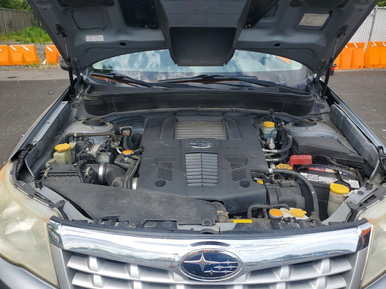 2013 Subaru Forester Touring Silver vin: JF2SHGGC6DH421997