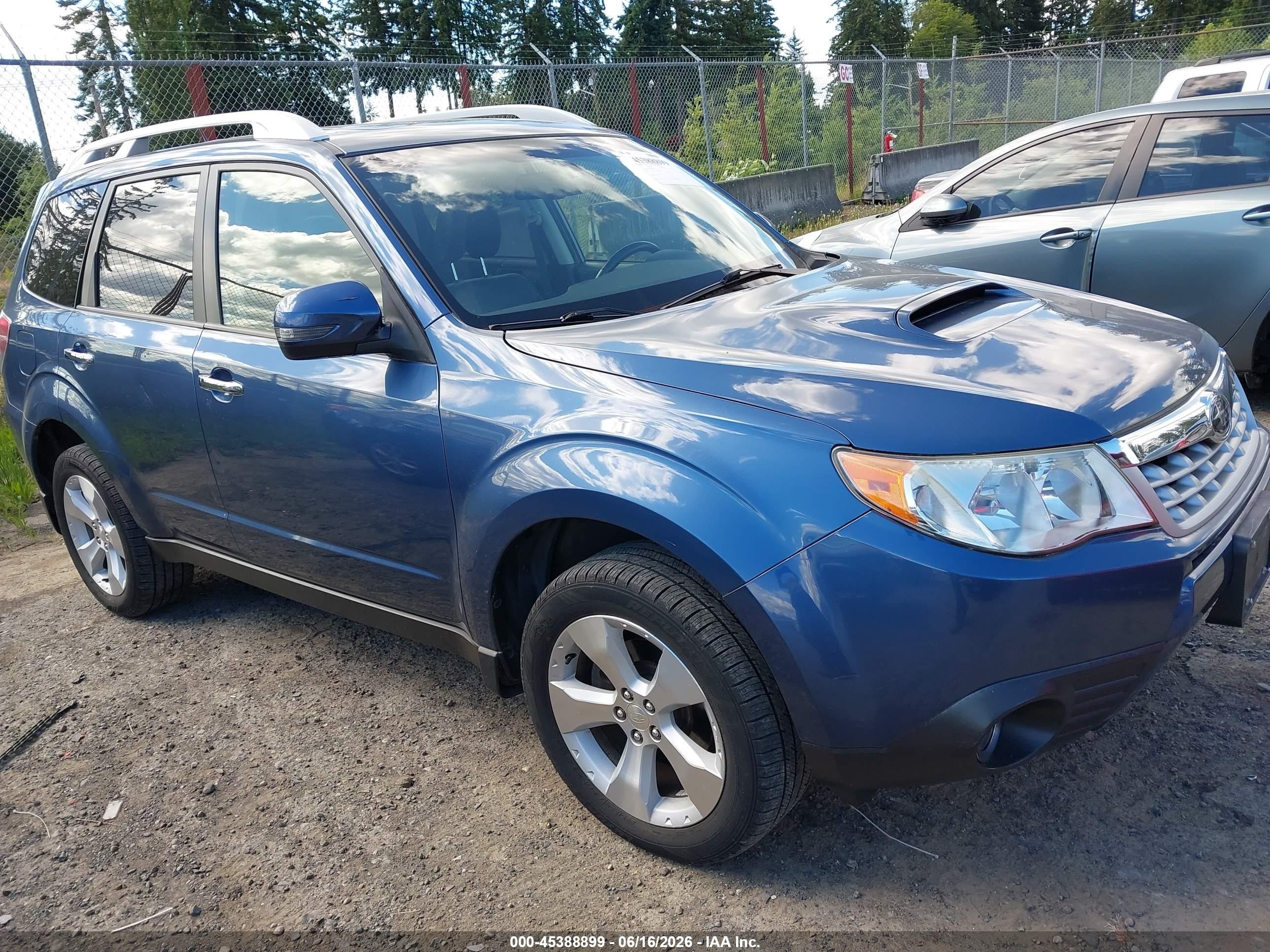 2012 Subaru Forester 2.5xt Touring Синий vin: JF2SHGGC8CH468379