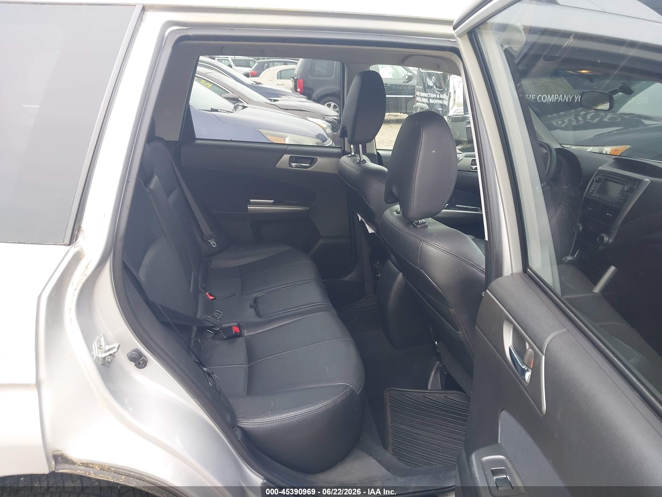 2011 Subaru Forester 2.5xt Touring Silver vin: JF2SHGGC9BH746009