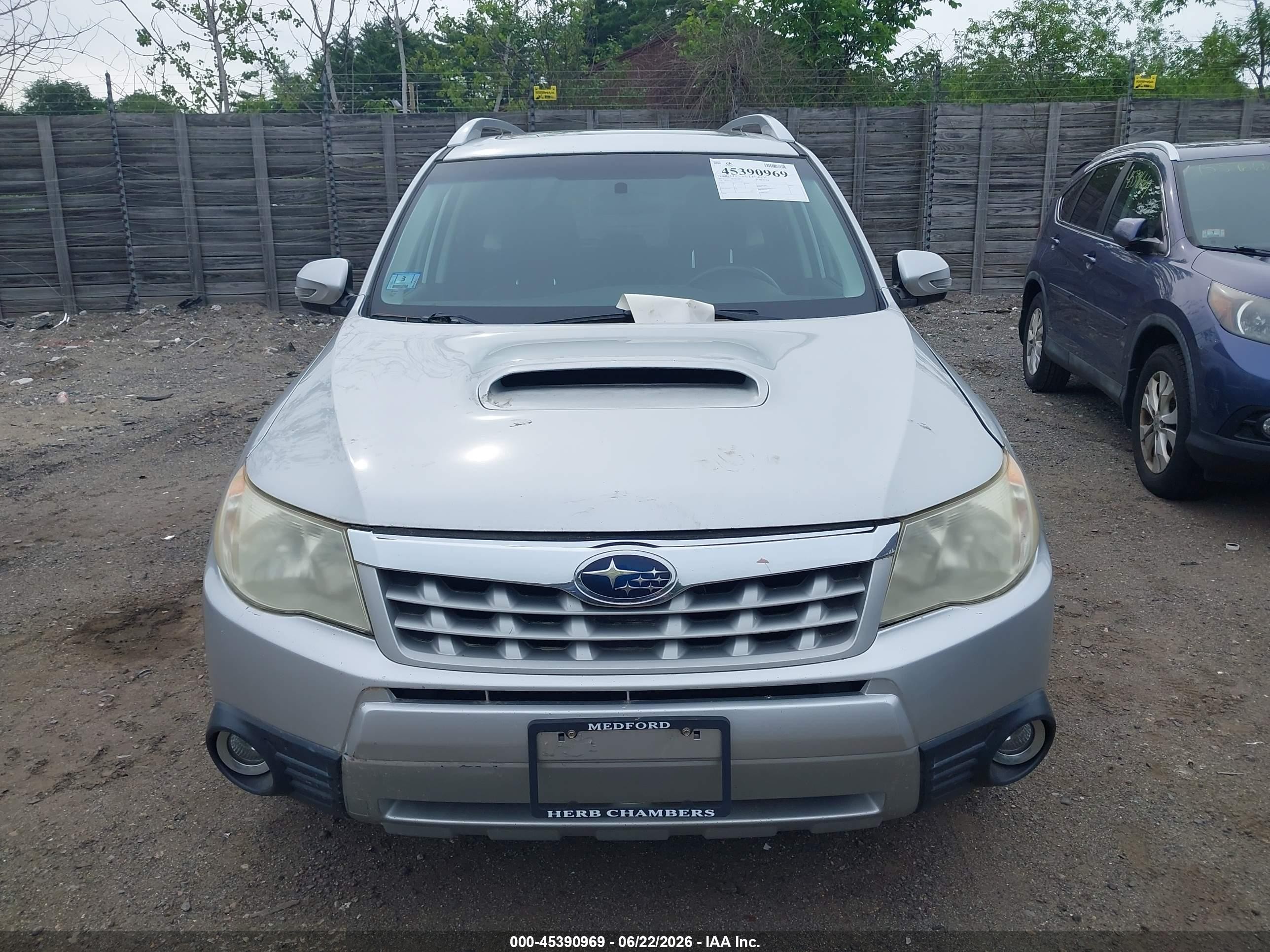 2011 Subaru Forester 2.5xt Touring Silver vin: JF2SHGGC9BH746009