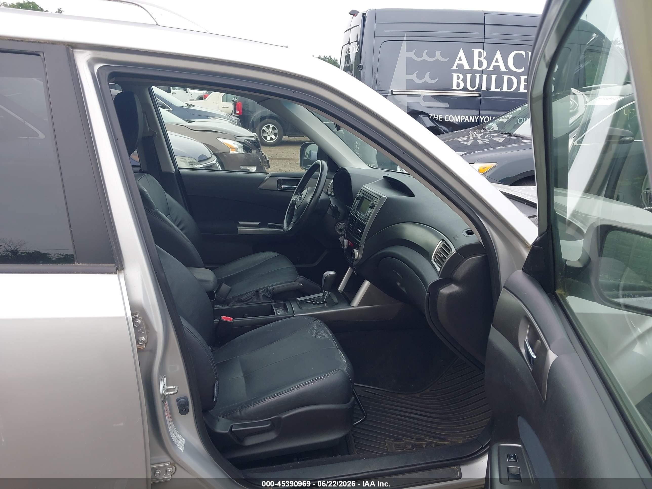2011 Subaru Forester 2.5xt Touring Silver vin: JF2SHGGC9BH746009