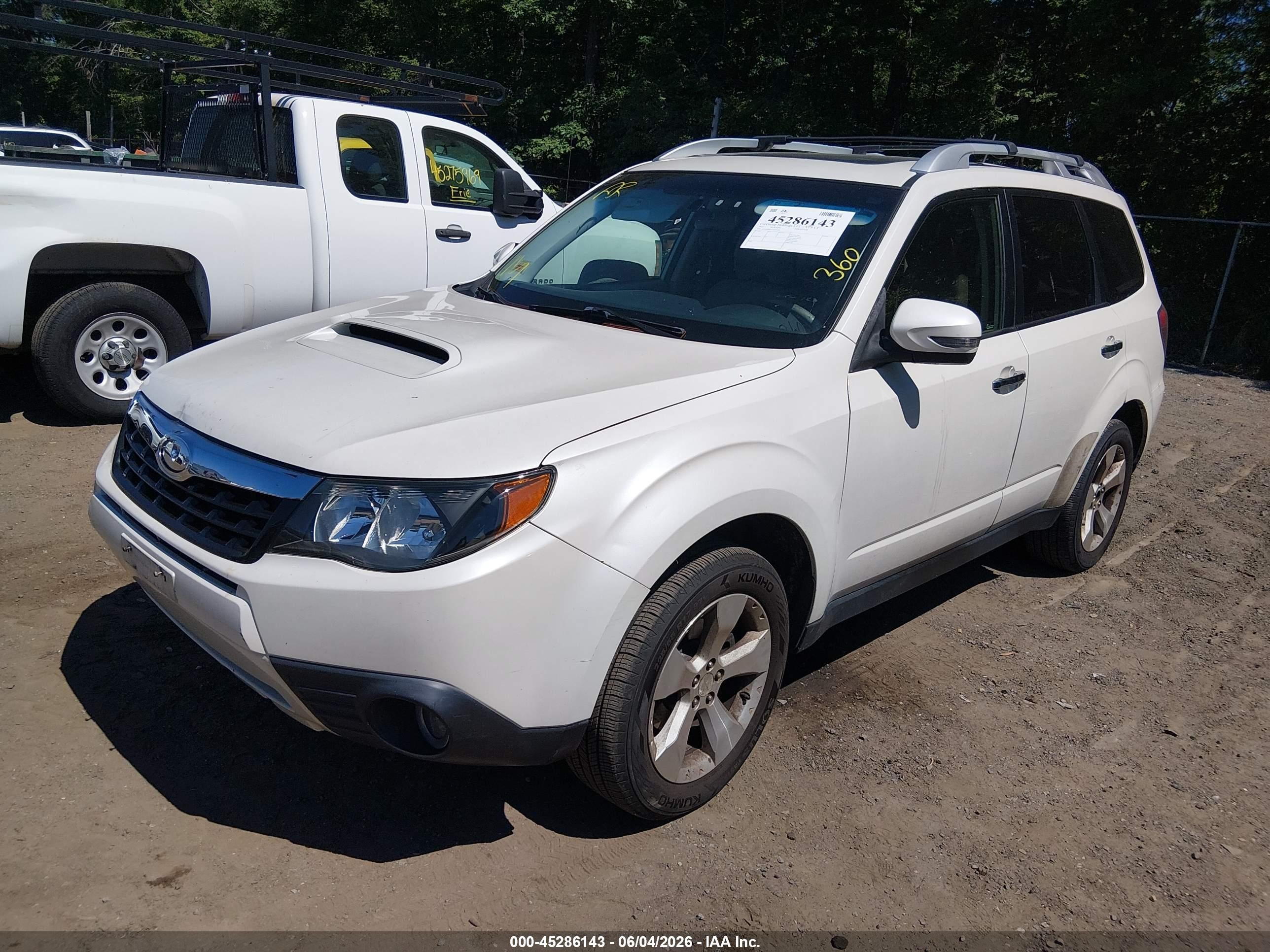 2012 Subaru Forester 2.5xt Touring White vin: JF2SHGHC0CH464244