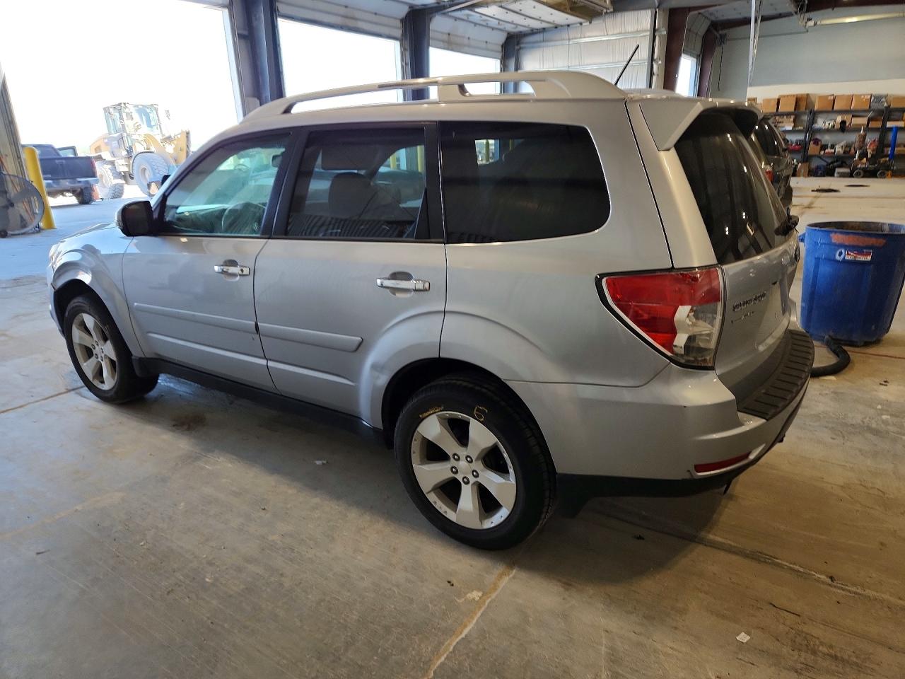 2013 Subaru Forester Touring Silver vin: JF2SHGHC3DH413290