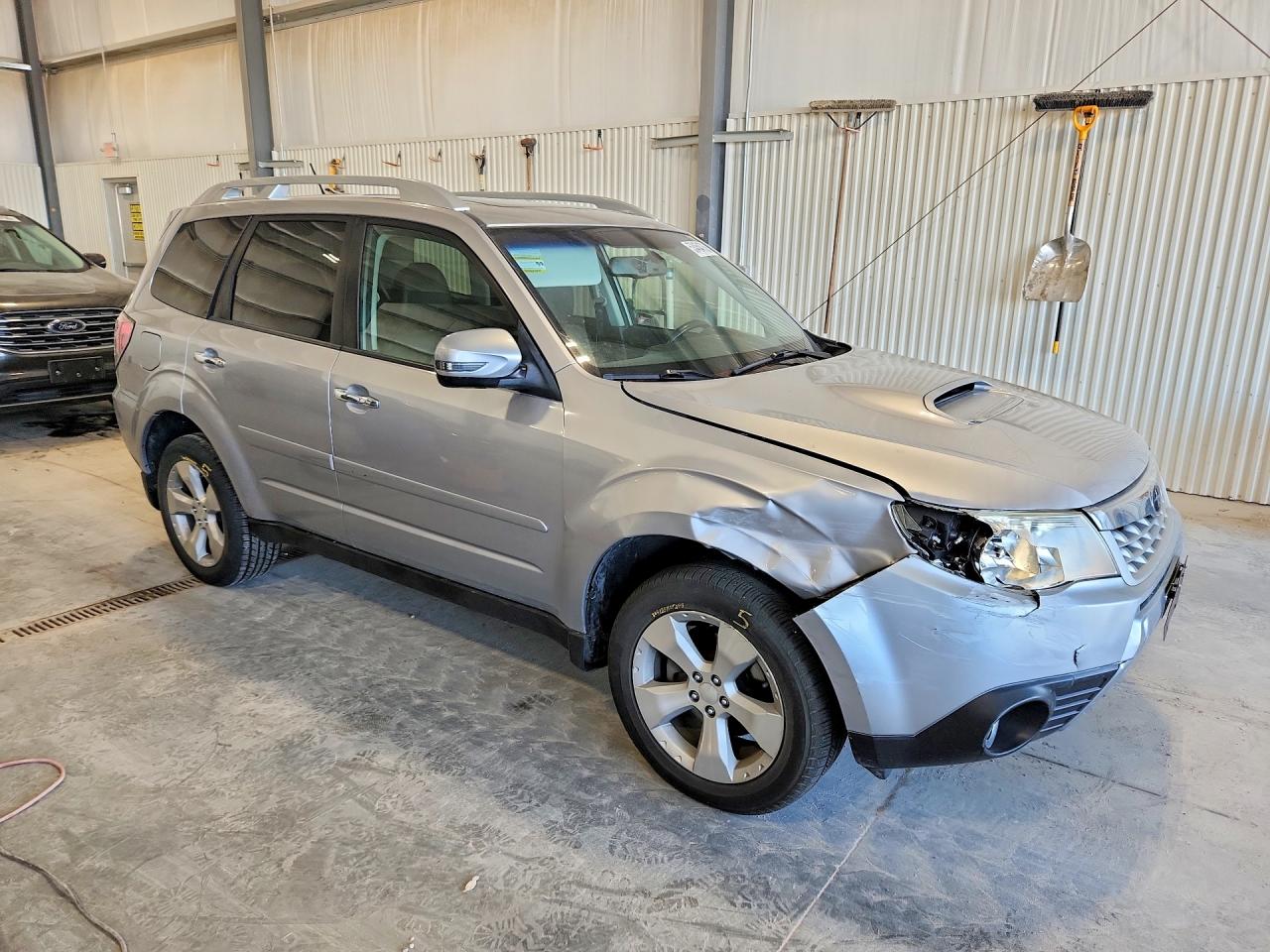 2013 Subaru Forester Touring Silver vin: JF2SHGHC3DH413290