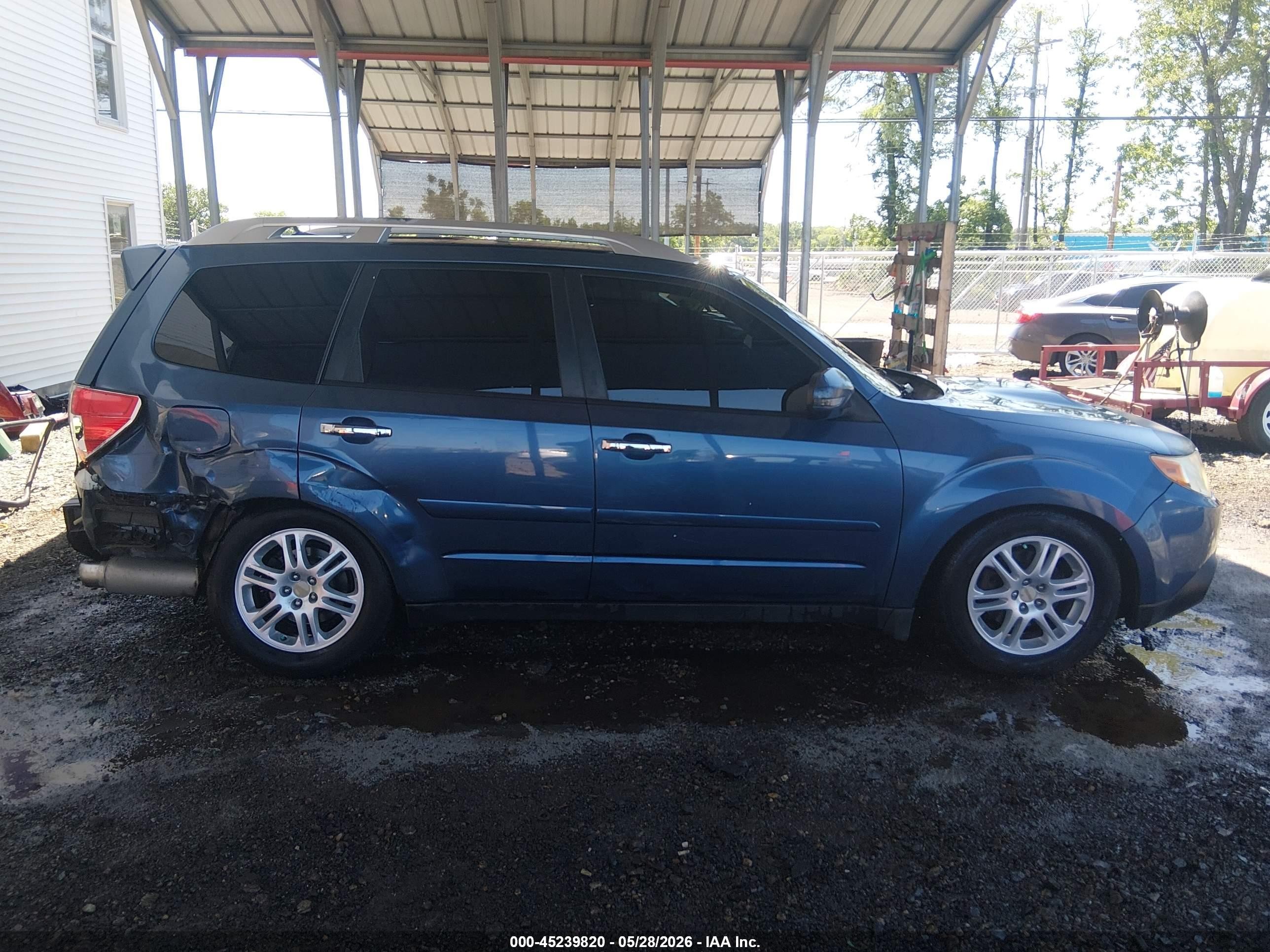 2012 Subaru Forester 2.5xt Touring Blue vin: JF2SHGHC6CH415629