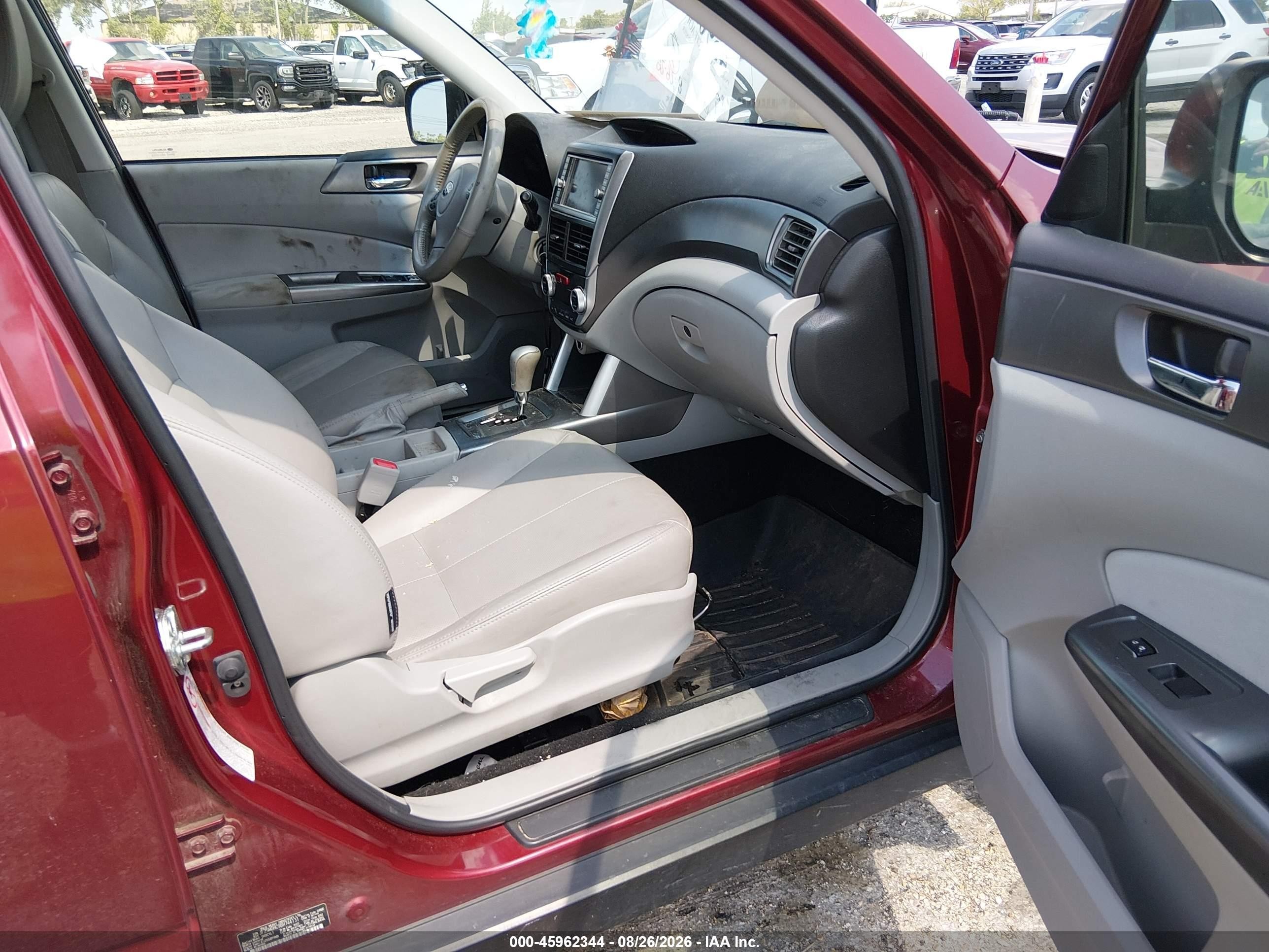 2011 Subaru Forester 2.5xt Touring Burgundy vin: JF2SHGHC9BH744131