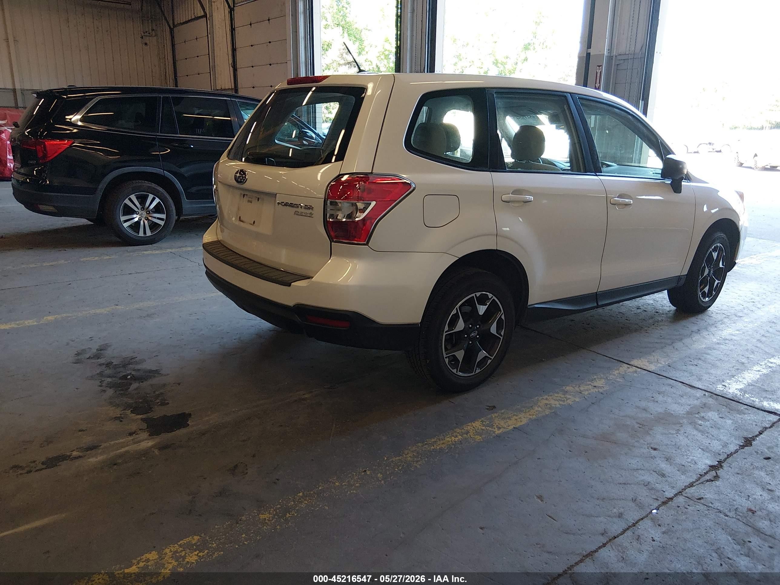 2014 Subaru Forester 2.5i Белый vin: JF2SJAAC0EH428066