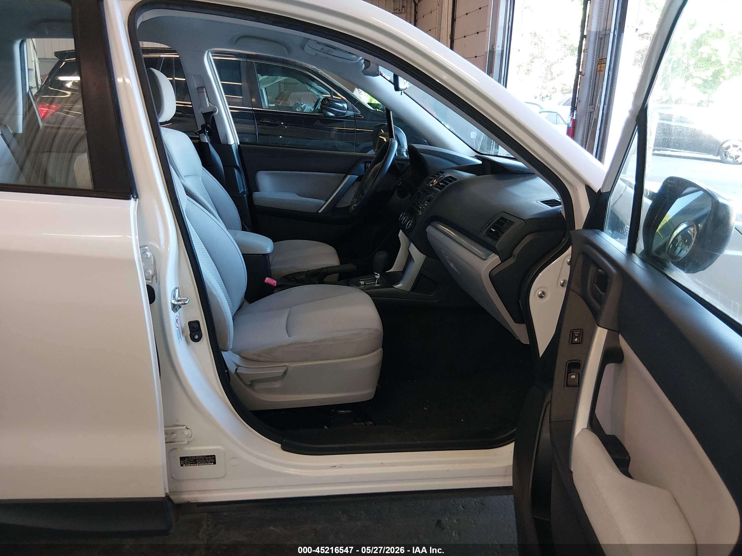 2014 Subaru Forester 2.5i Белый vin: JF2SJAAC0EH428066
