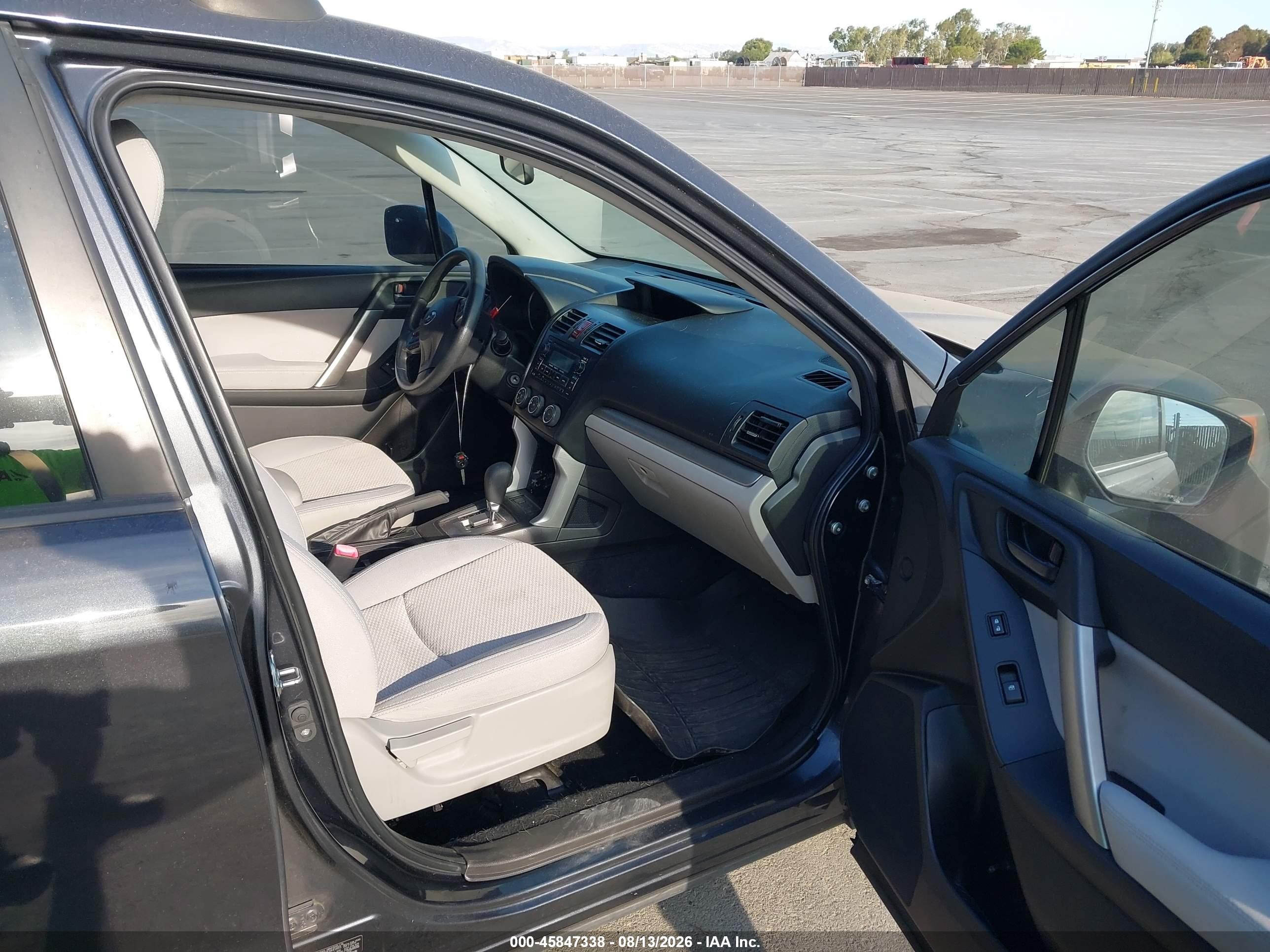 2014 Subaru Forester 2.5i Gray vin: JF2SJAAC0EH445465