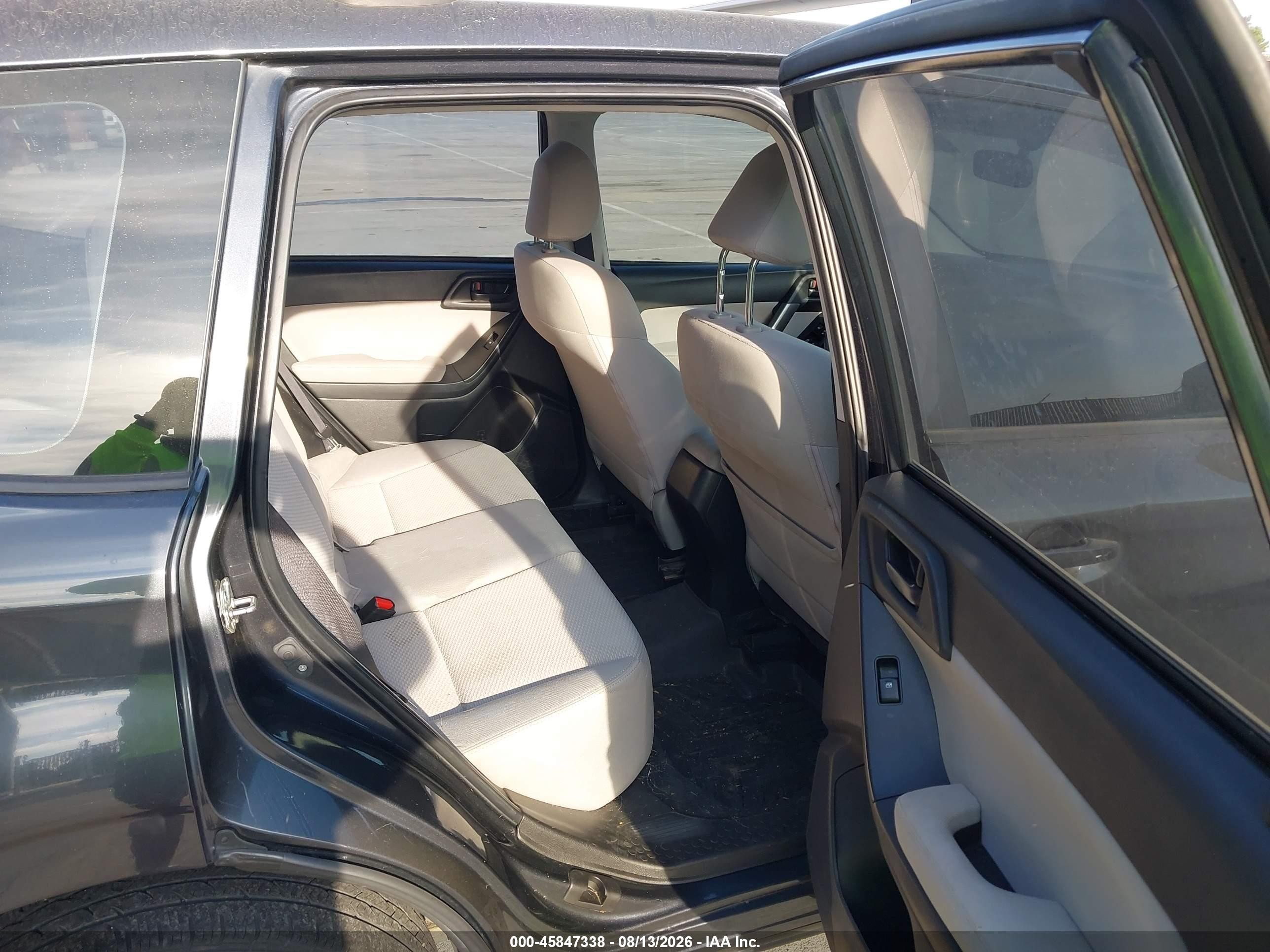 2014 Subaru Forester 2.5i Gray vin: JF2SJAAC0EH445465