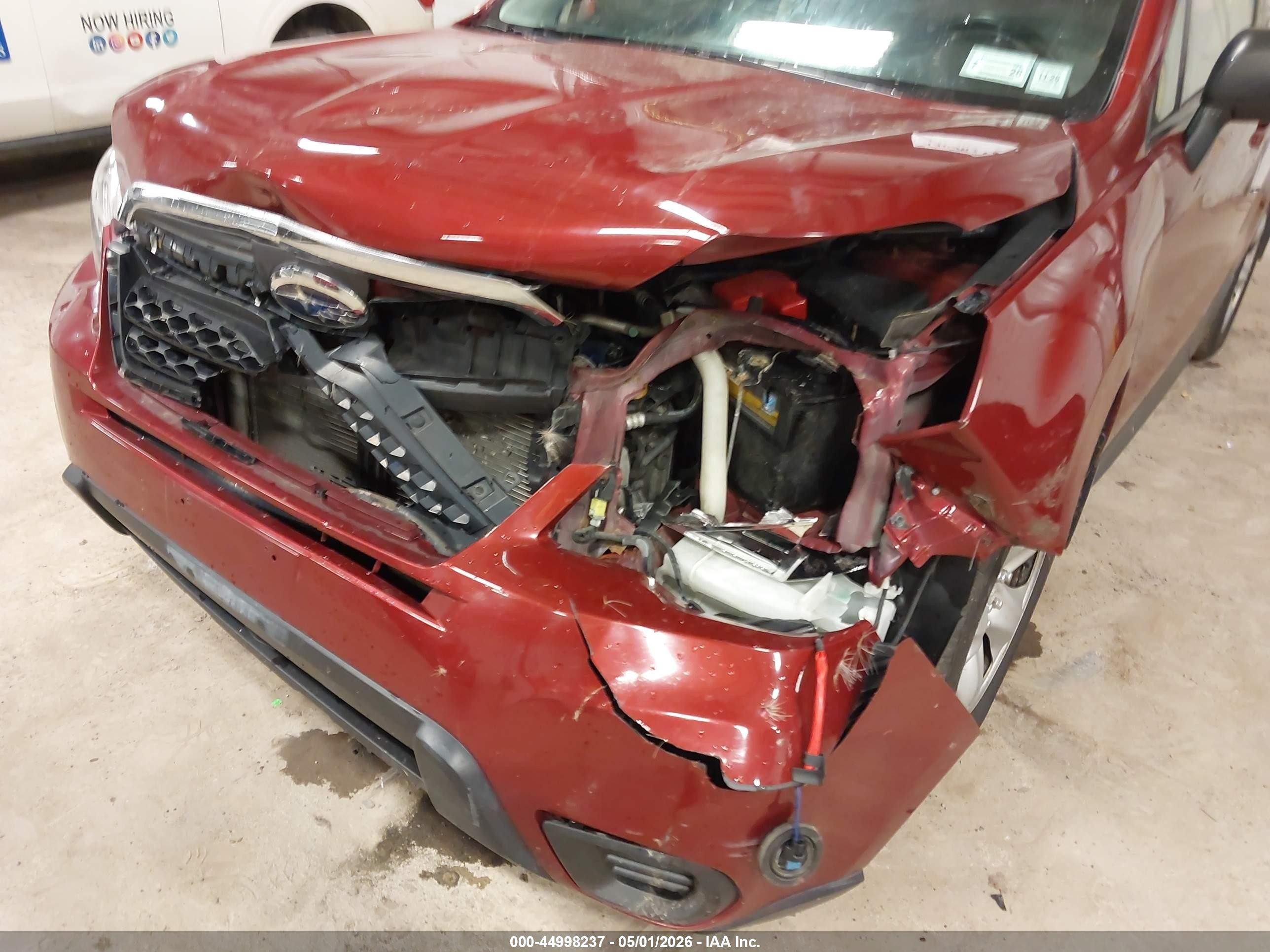 2014 Subaru Forester 2.5i Red vin: JF2SJAAC0EH445921