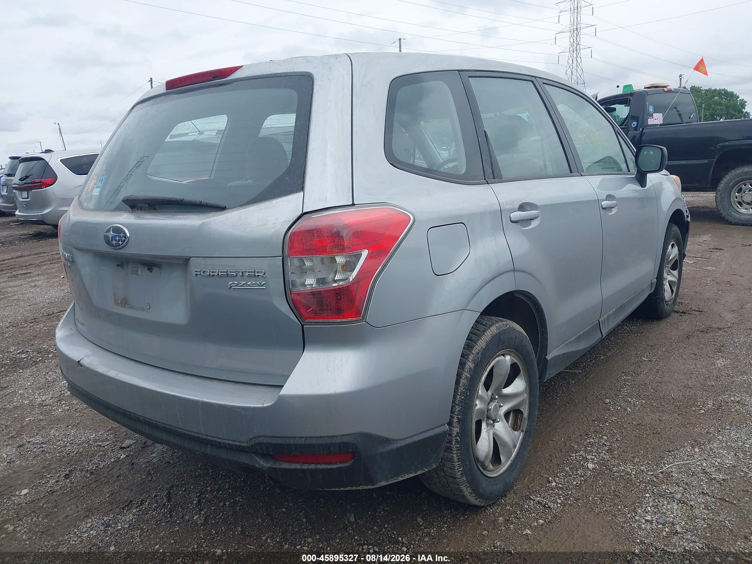 2014 Subaru Forester 2.5i Silver vin: JF2SJAAC0EH451539