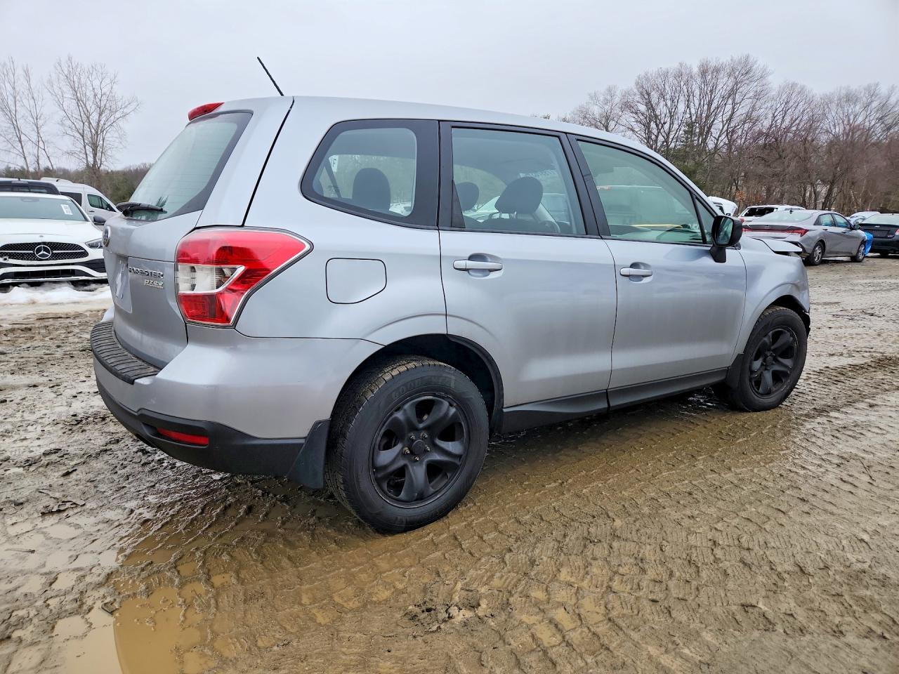 2014 Subaru Forester 2.5i Silver vin: JF2SJAAC0EH451962