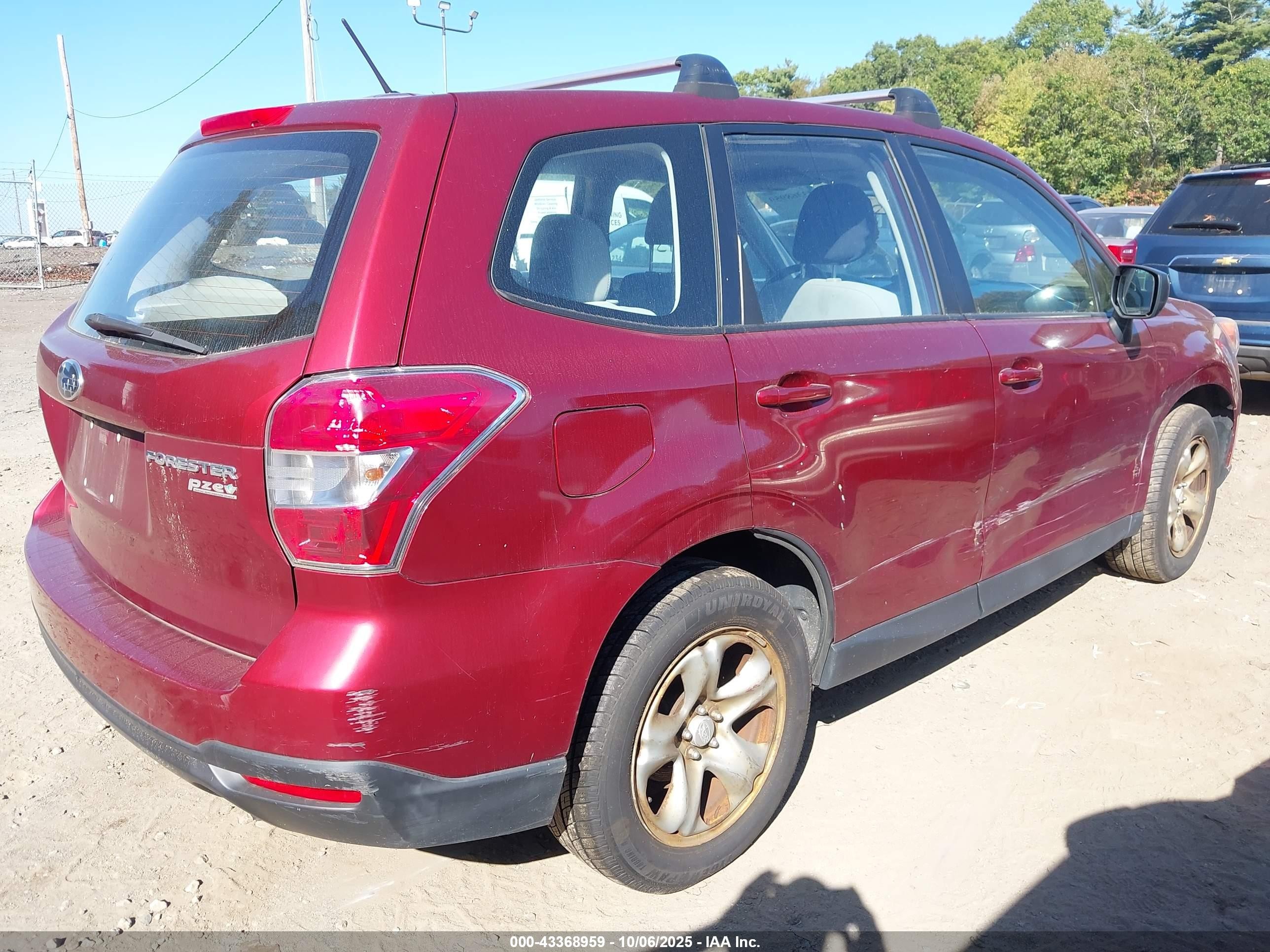 2014 Subaru Forester 2.5i Red vin: JF2SJAAC0EH488137