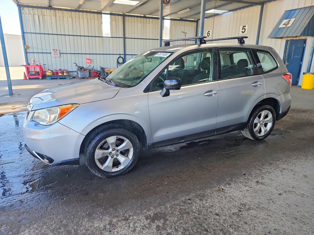 2014 Subaru Forester 2.5i Silver vin: JF2SJAAC0EH490518