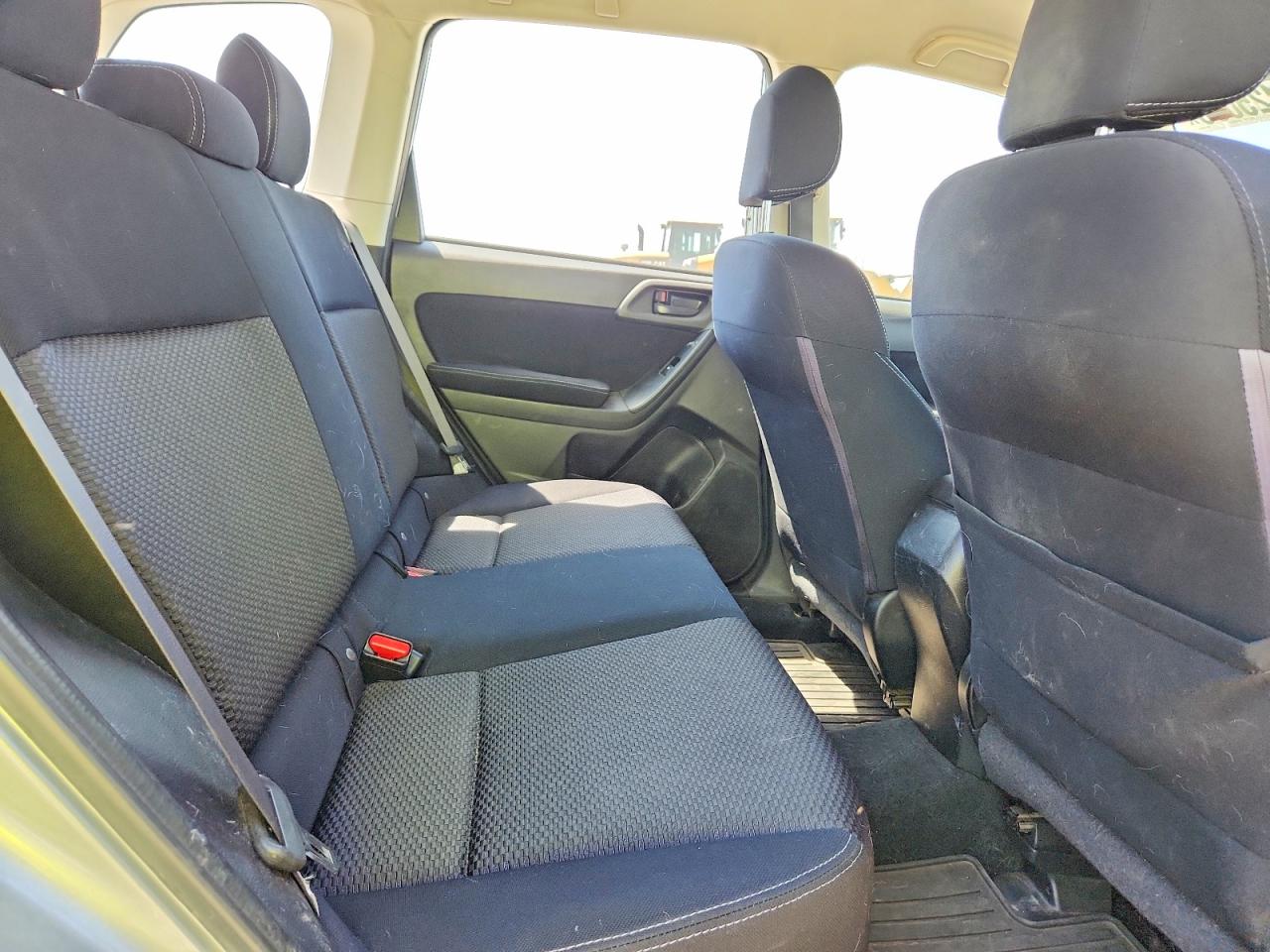 2014 Subaru Forester 2.5i Серебряный vin: JF2SJAAC0EH490518