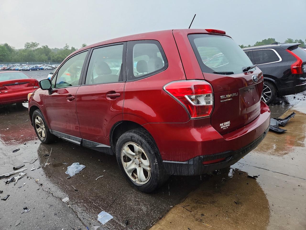 2014 Subaru Forester 2.5i Red vin: JF2SJAAC0EH507575