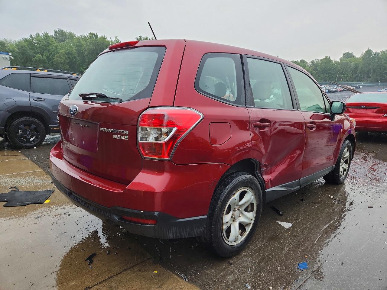 2014 Subaru Forester 2.5i Red vin: JF2SJAAC0EH507575