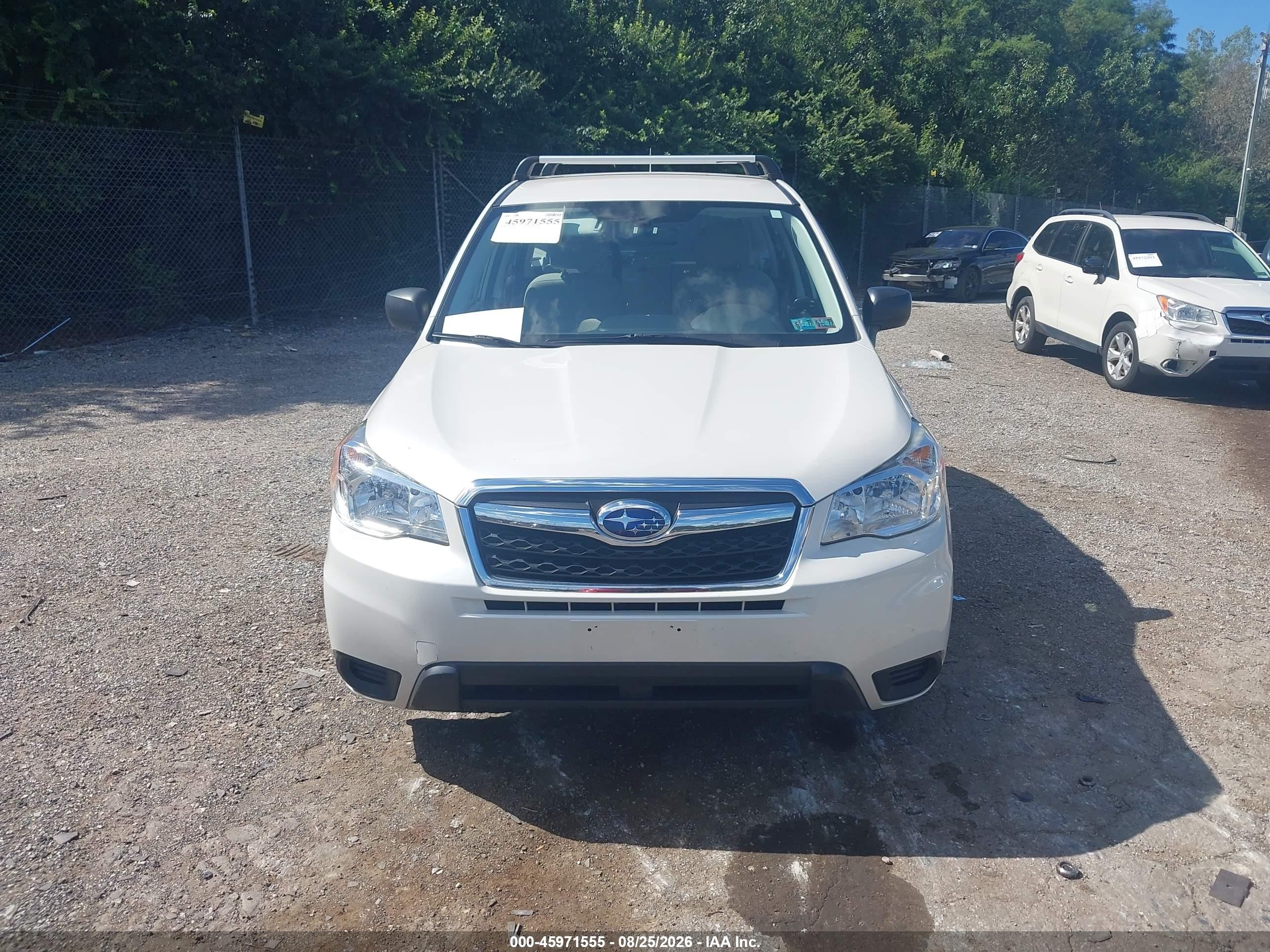2015 Subaru Forester 2.5i White vin: JF2SJAAC0FH824953