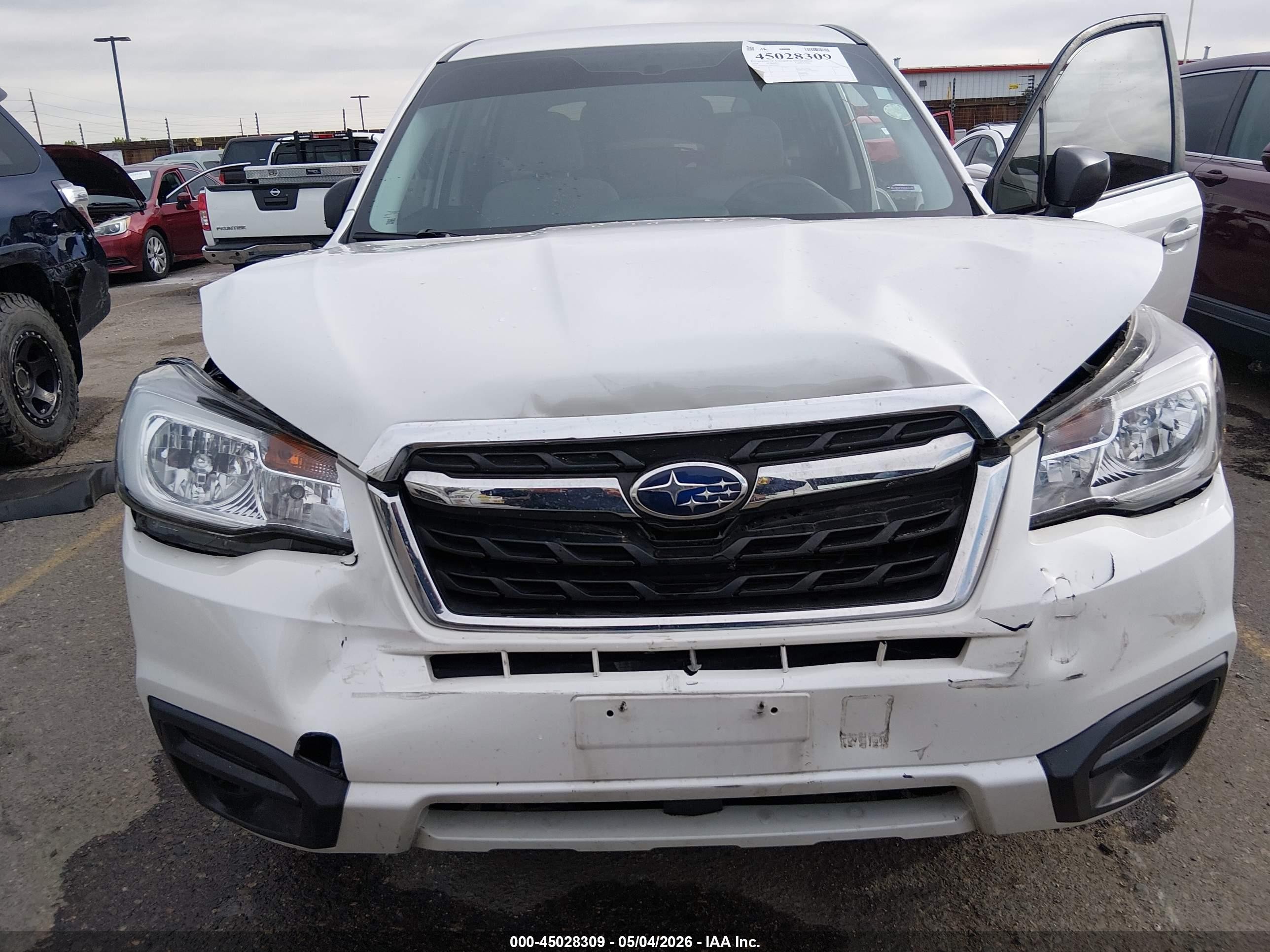 2018 Subaru Forester 2.5i White vin: JF2SJAAC0JH430507
