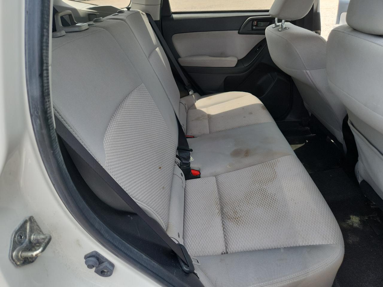 2014 Subaru Forester 2.5i White vin: JF2SJAAC1EH470908
