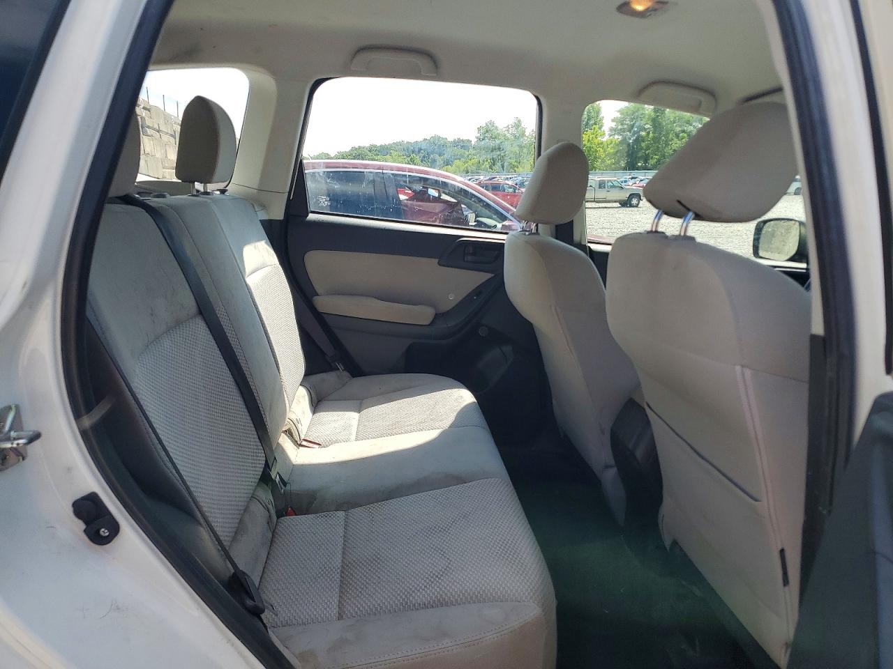 2014 Subaru Forester 2.5i White vin: JF2SJAAC1EH525843
