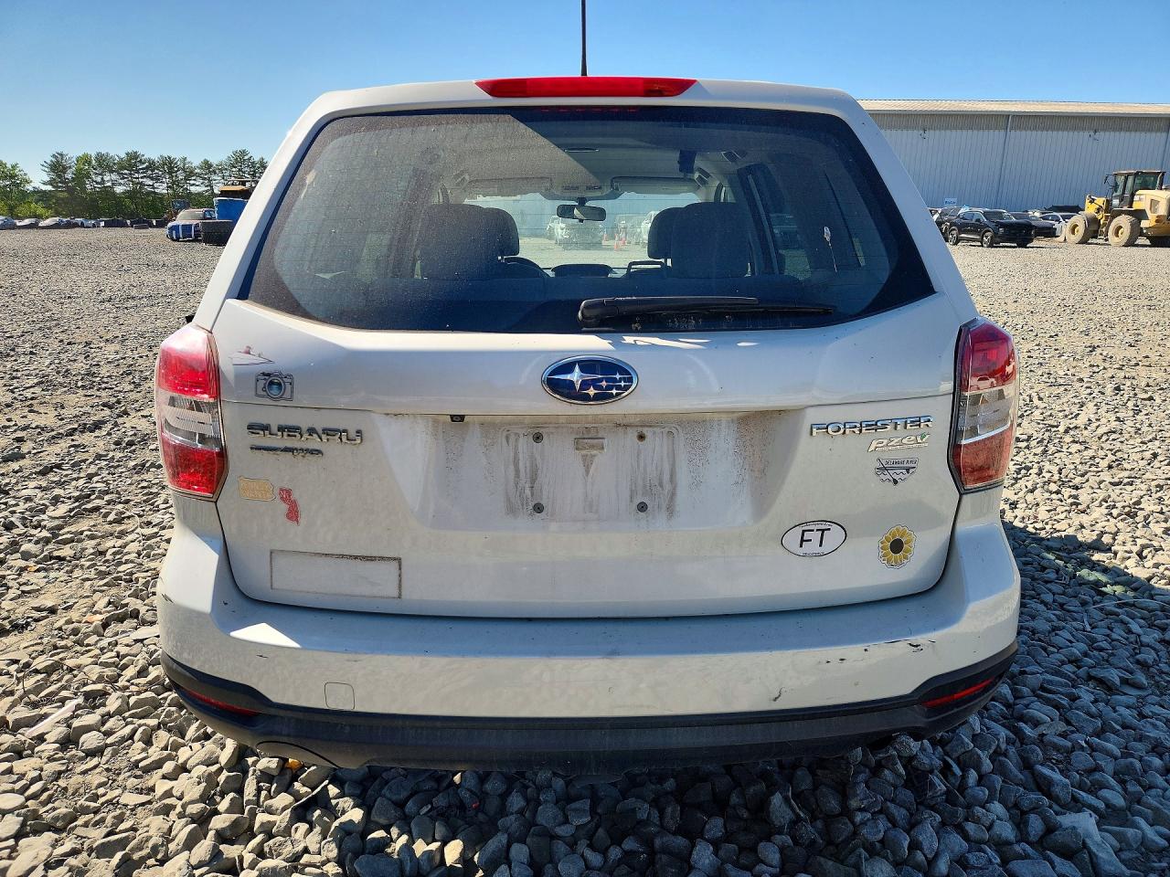 2015 Subaru Forester 2.5i Белый vin: JF2SJAAC1FG443604