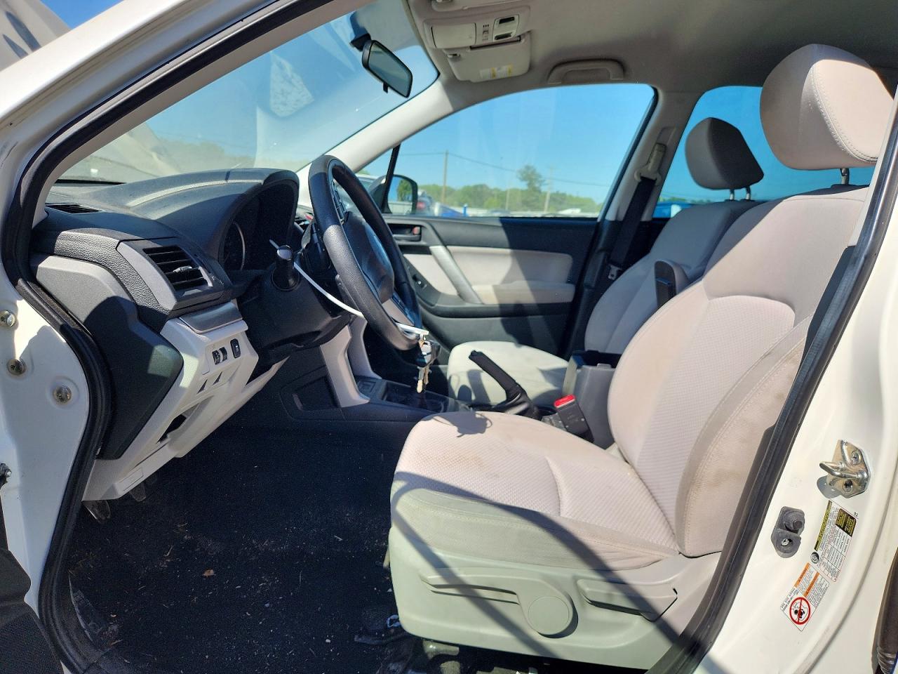 2015 Subaru Forester 2.5i Белый vin: JF2SJAAC1FG443604