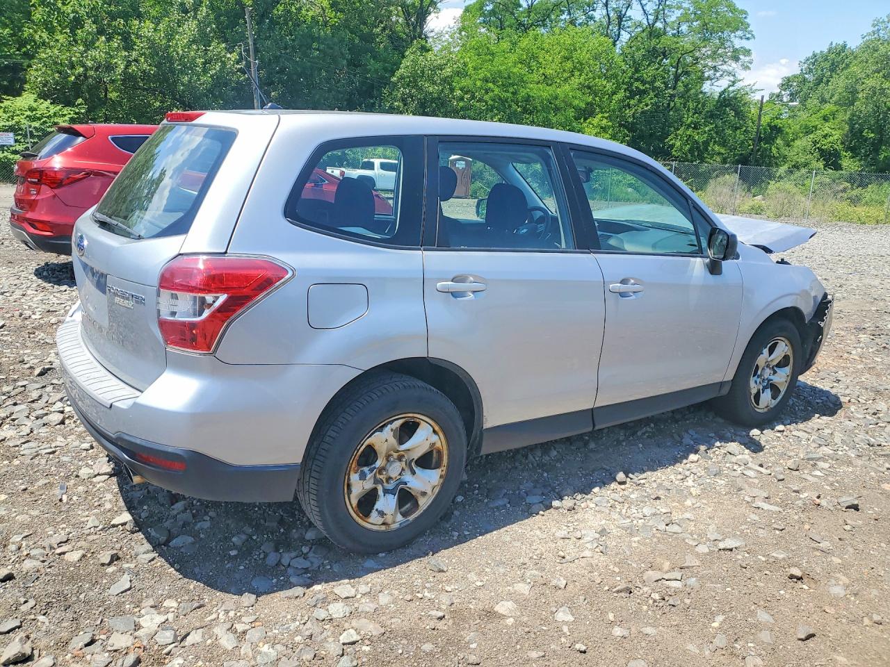 2014 Subaru Forester 2.5i Silver vin: JF2SJAAC2EH411995