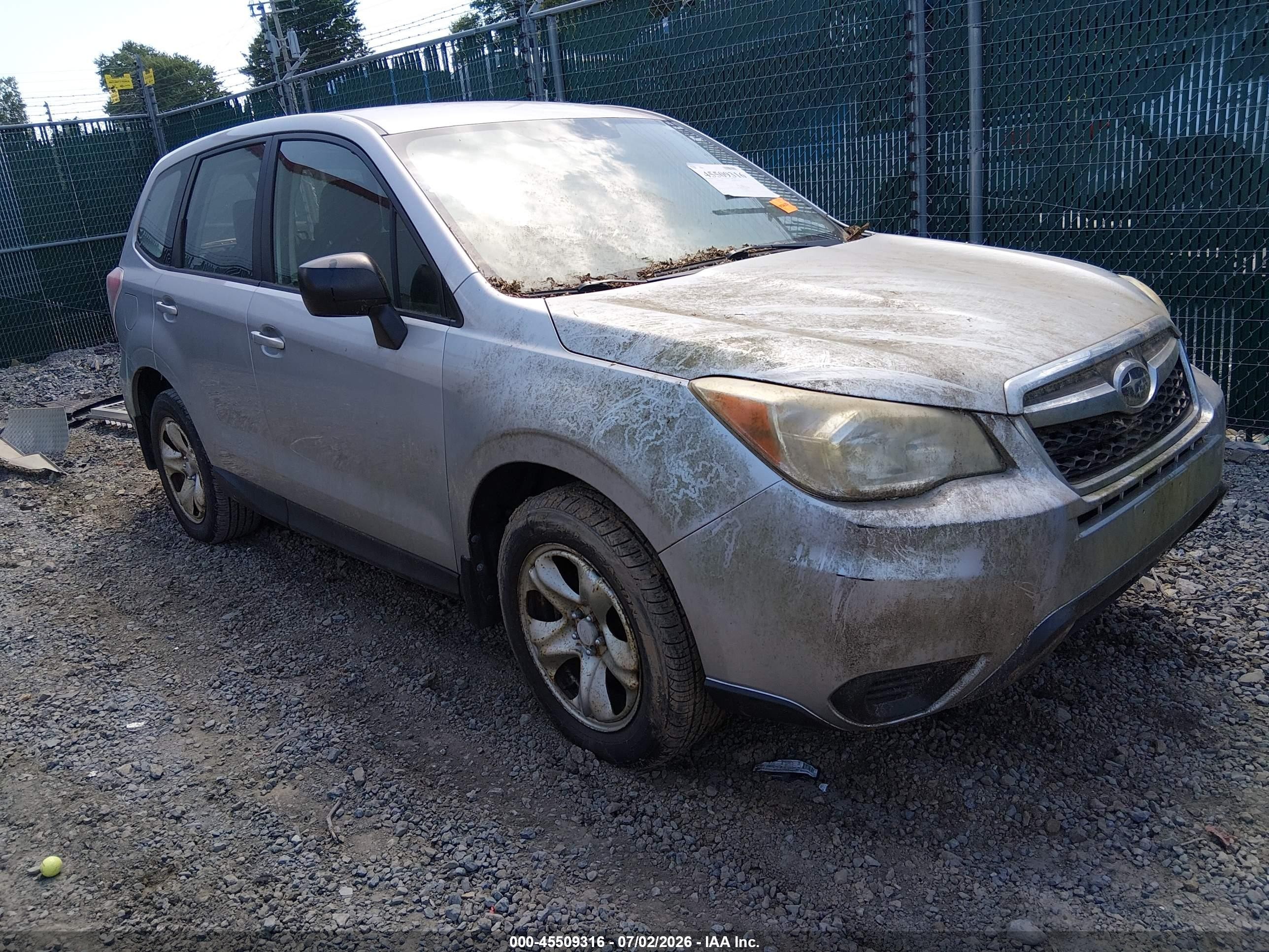 2014 Subaru Forester 2.5i Silver vin: JF2SJAAC2EH412497