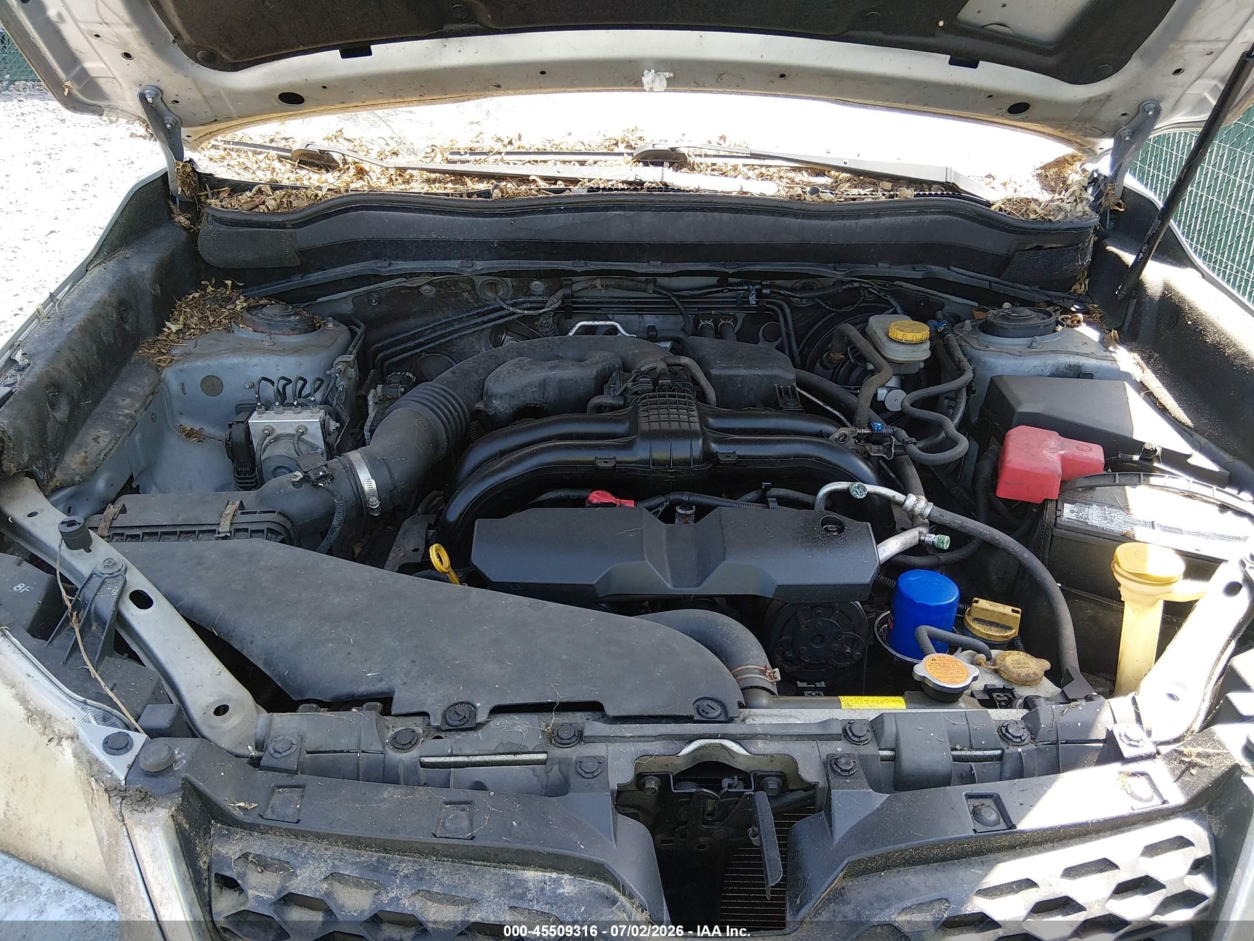 2014 Subaru Forester 2.5i Серебряный vin: JF2SJAAC2EH412497