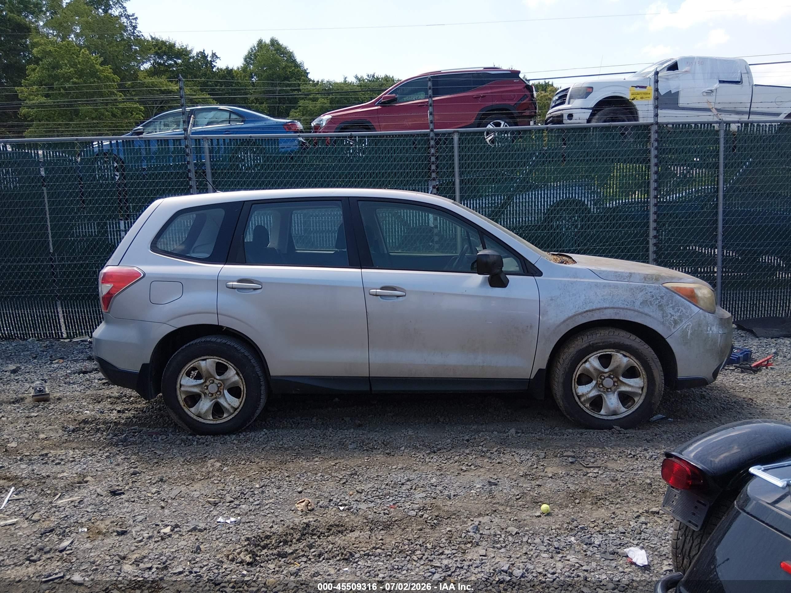 2014 Subaru Forester 2.5i Серебряный vin: JF2SJAAC2EH412497