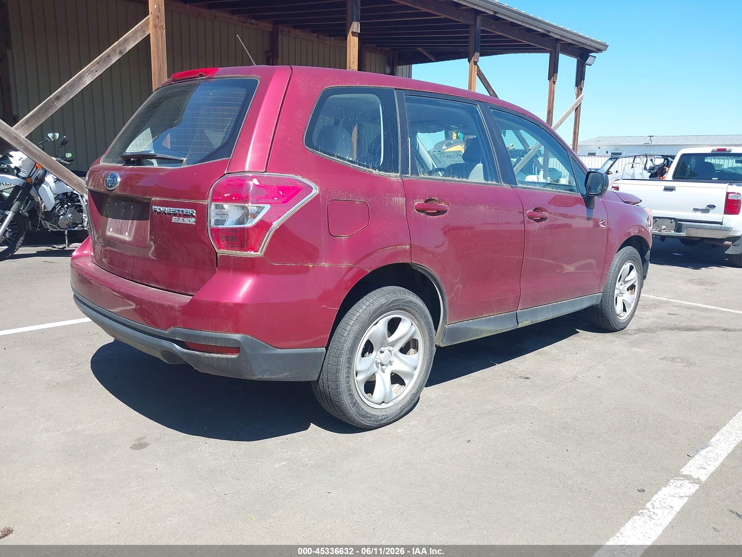 2014 Subaru Forester 2.5i Red vin: JF2SJAAC2EH486180