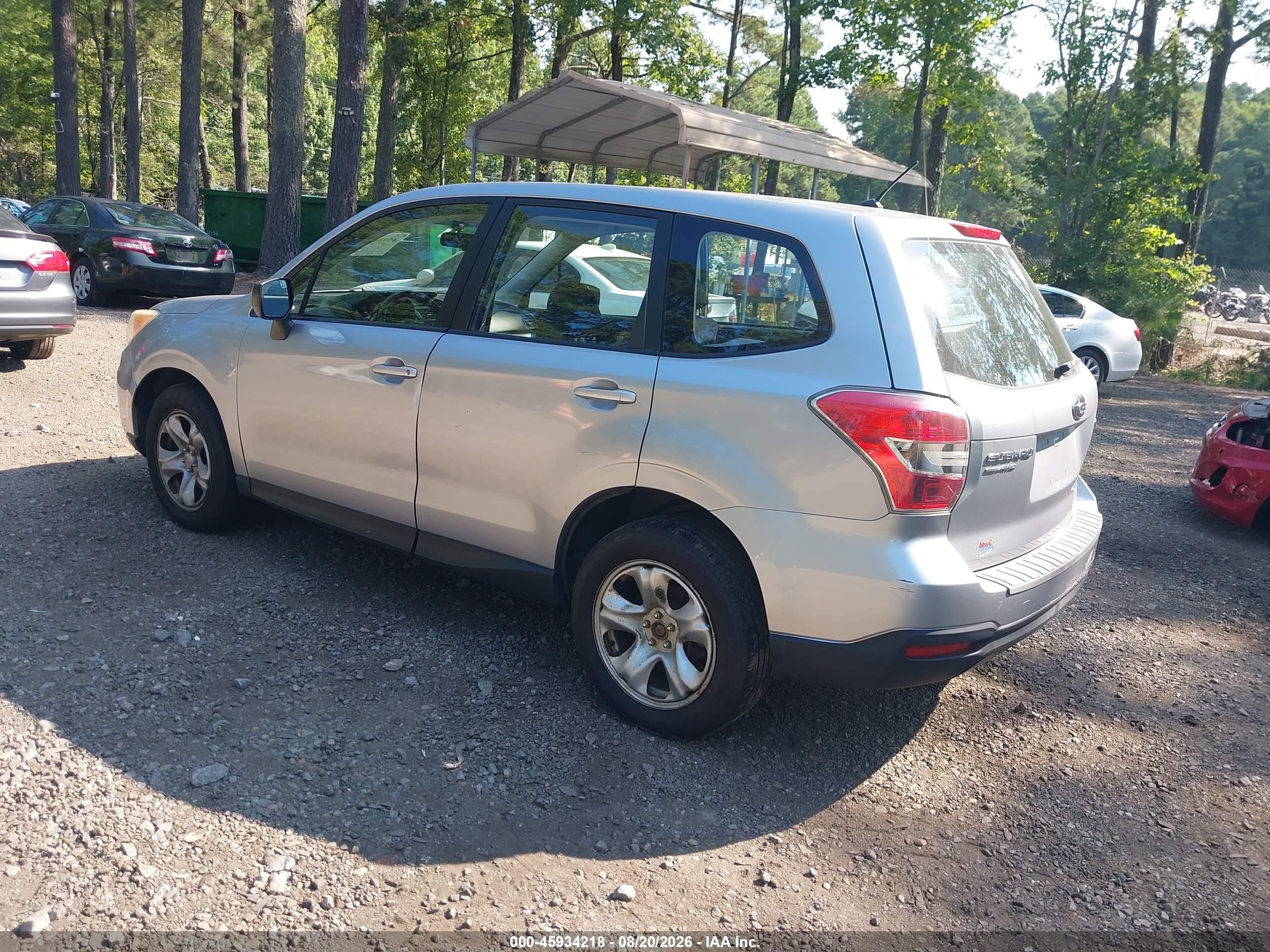 2014 Subaru Forester 2.5i Silver vin: JF2SJAAC2EH494022