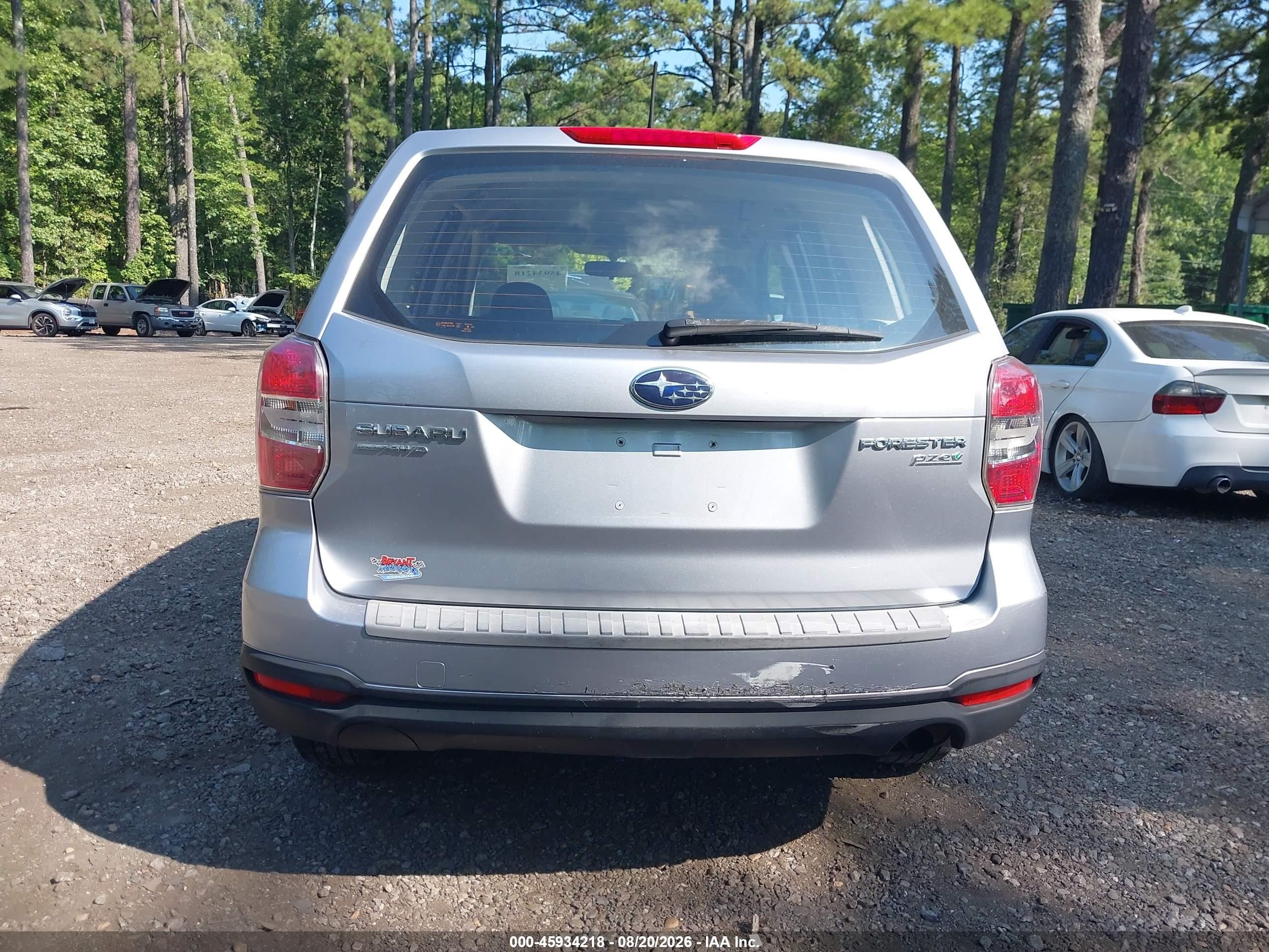 2014 Subaru Forester 2.5i Silver vin: JF2SJAAC2EH494022