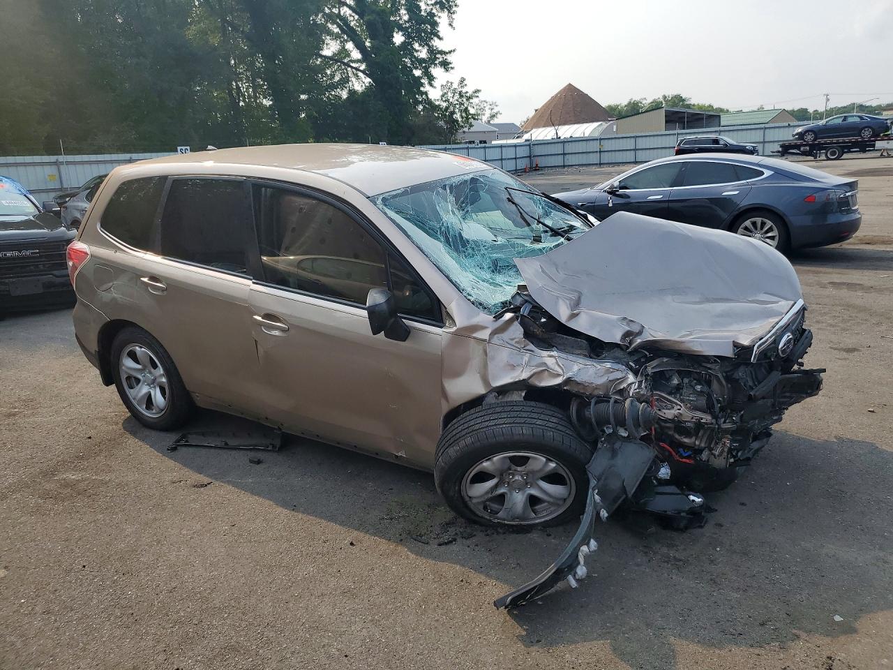 2014 Subaru Forester 2.5i Tan vin: JF2SJAAC2EH508758