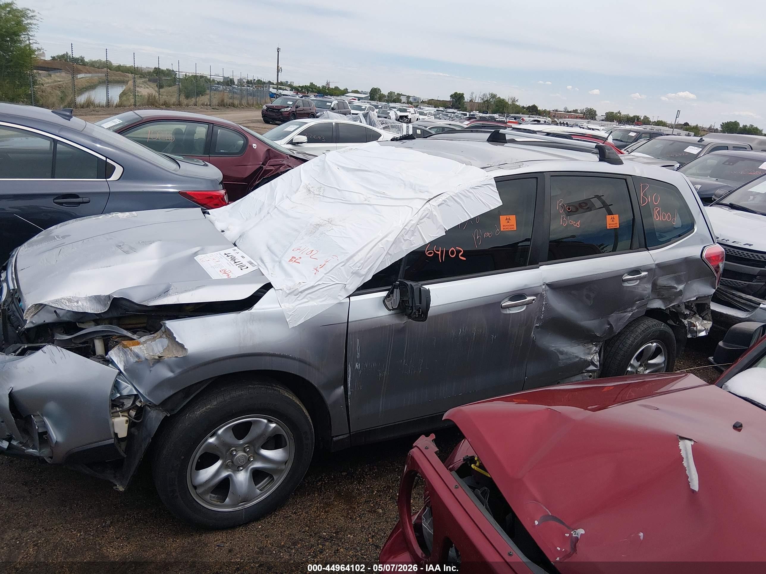 2014 Subaru Forester 2.5i Silver vin: JF2SJAAC2EH512812