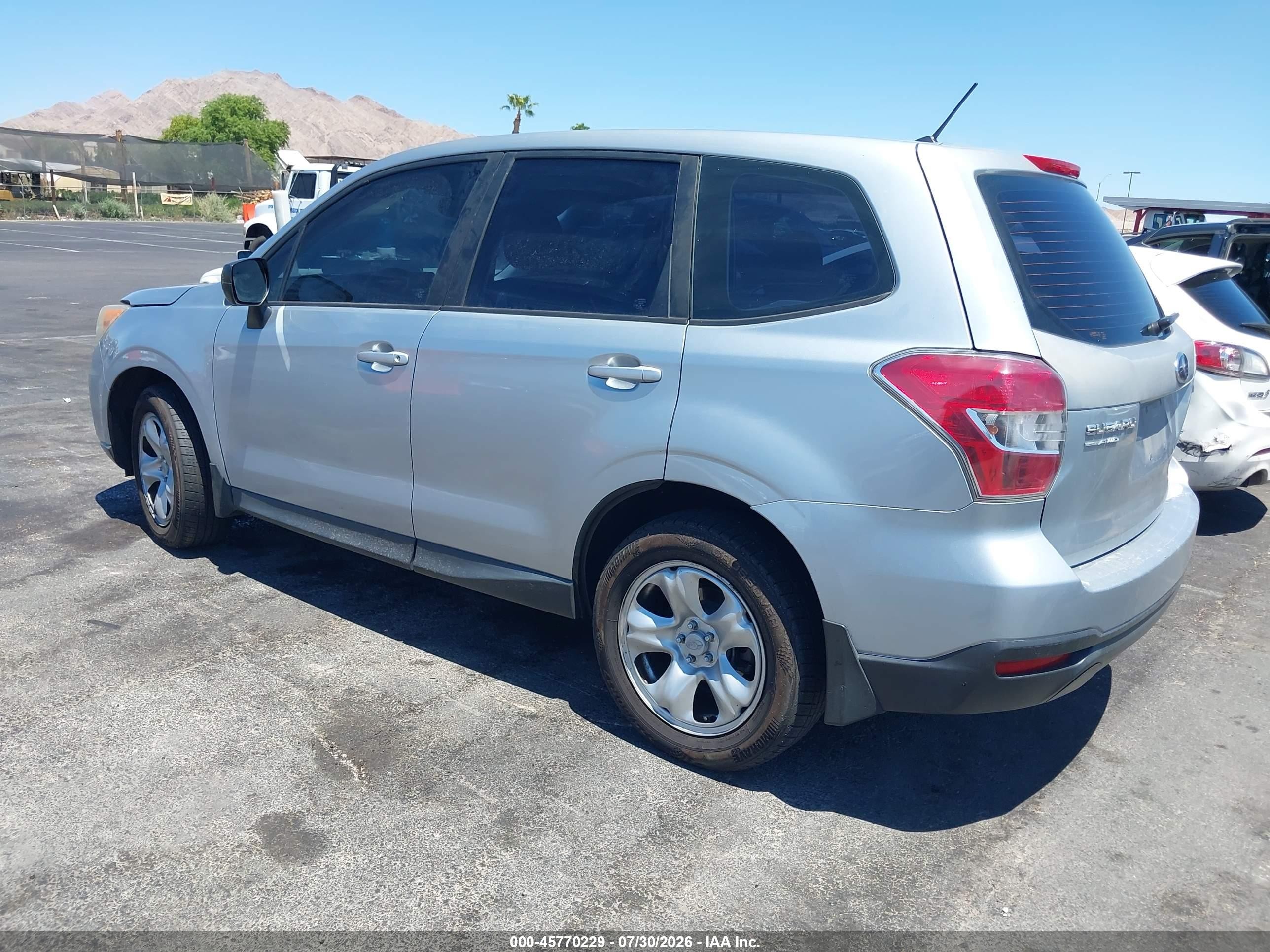 2014 Subaru Forester 2.5i Silver vin: JF2SJAAC2EH526807