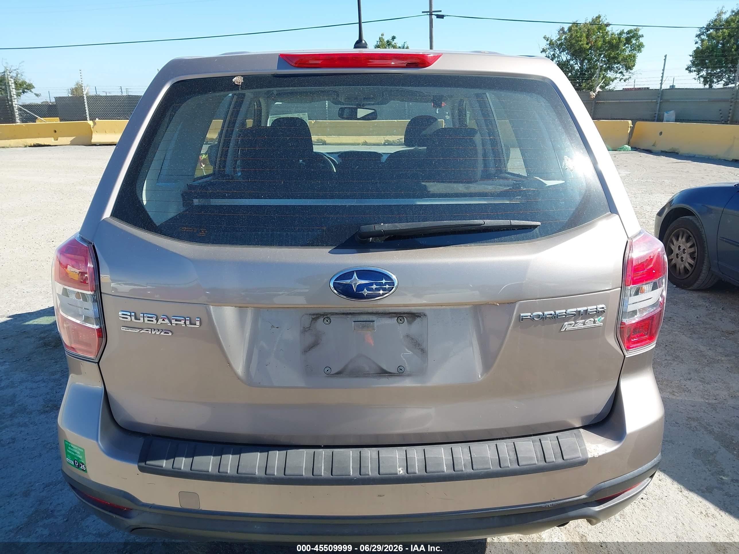 2014 Subaru Forester 2.5i Brown vin: JF2SJAAC2EH530954