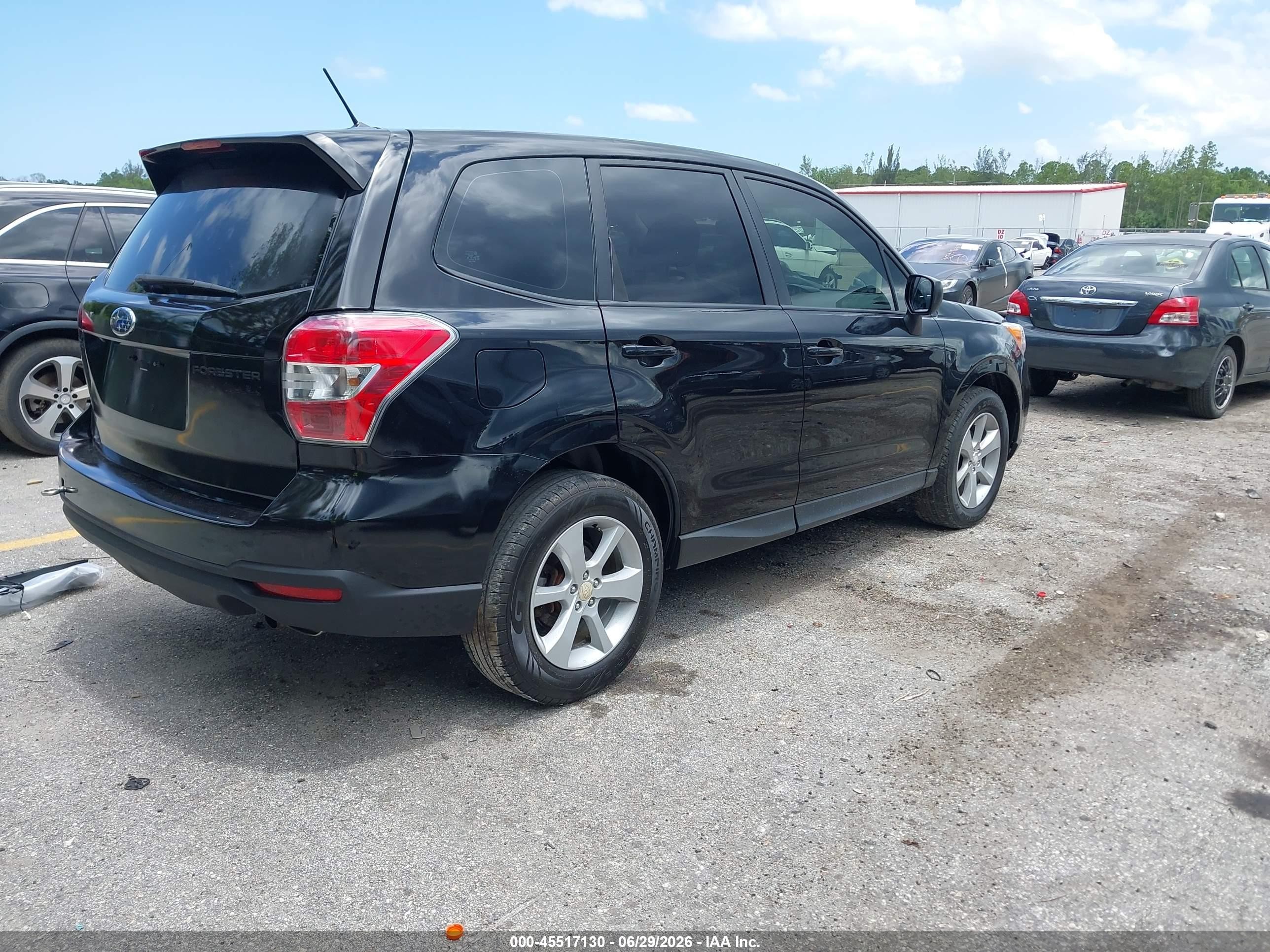 2015 Subaru Forester 2.5i Black vin: JF2SJAAC2FH583171